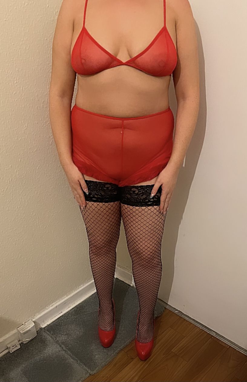 https://cdn.adultwork.com/gallery/G12/9061405.jpg