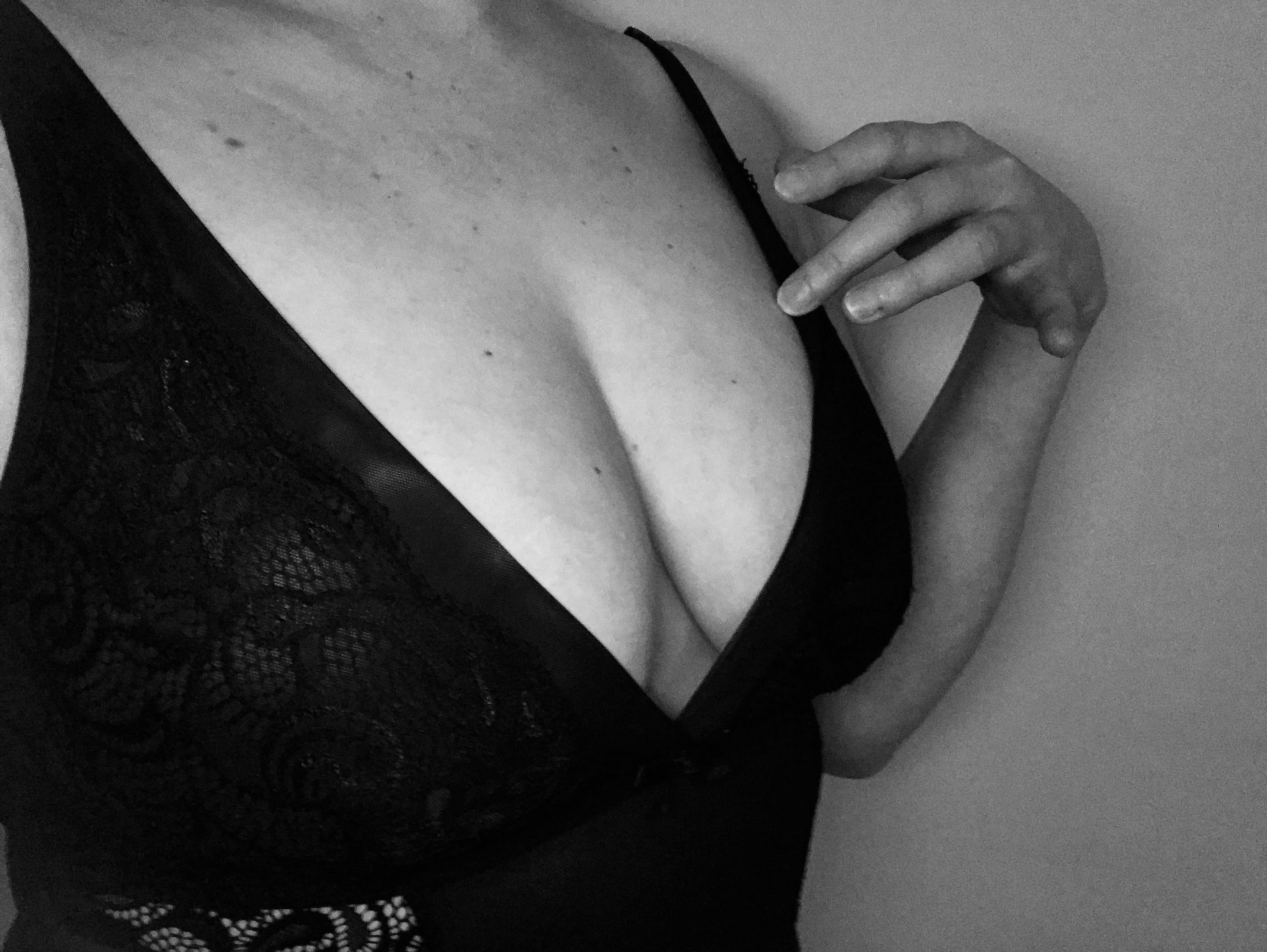 https://cdn.adultwork.com/gallery/G12/9065866.jpg