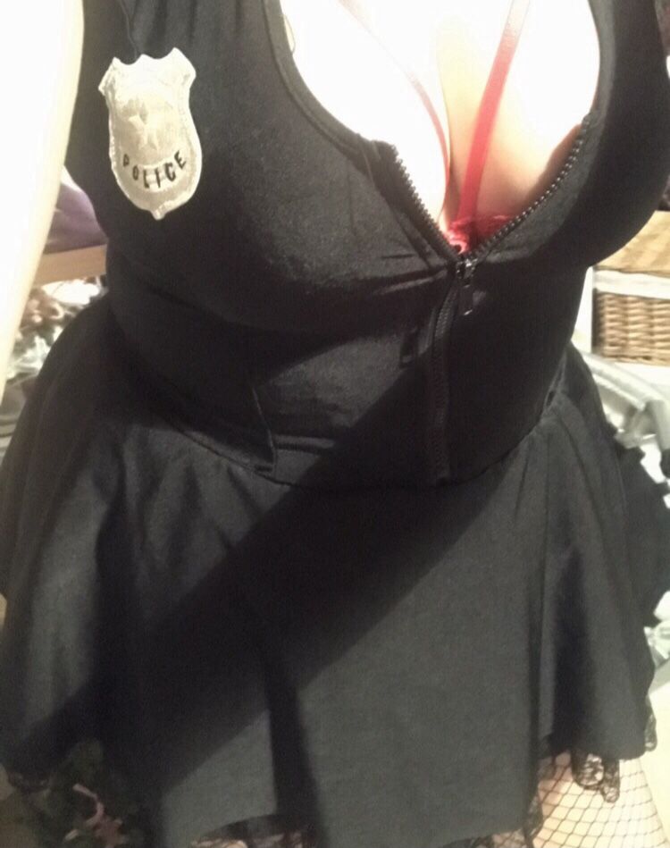 https://cdn.adultwork.com/gallery/G12/9068133.jpg