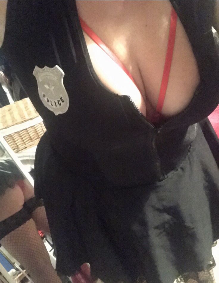 https://cdn.adultwork.com/gallery/G12/9068136.jpg