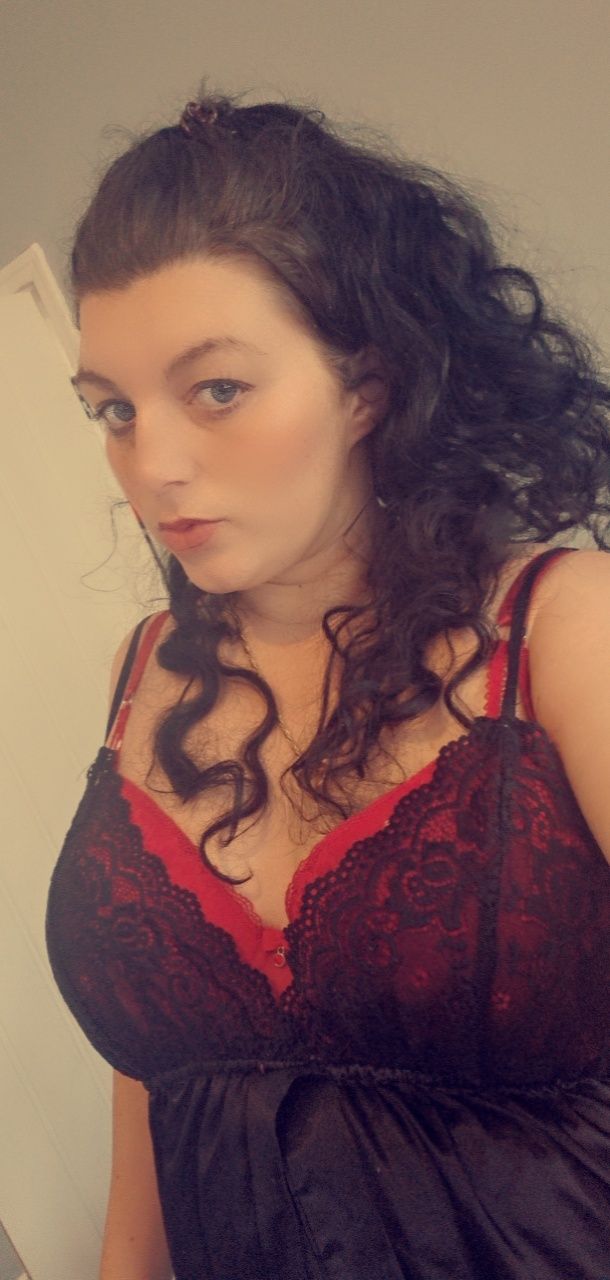 https://cdn.adultwork.com/gallery/G12/9068321.jpg