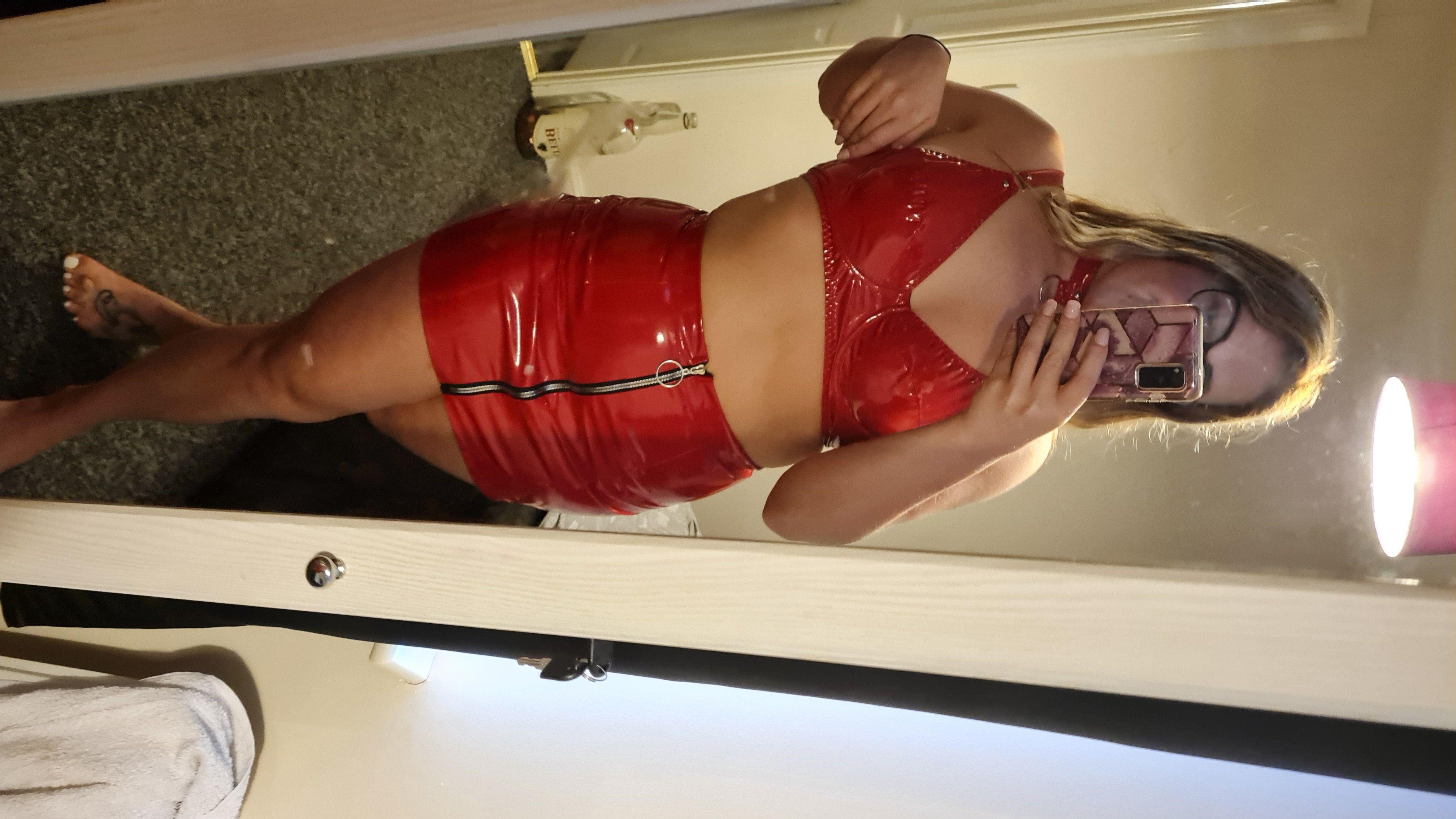 https://cdn.adultwork.com/gallery/G12/9069885.jpg