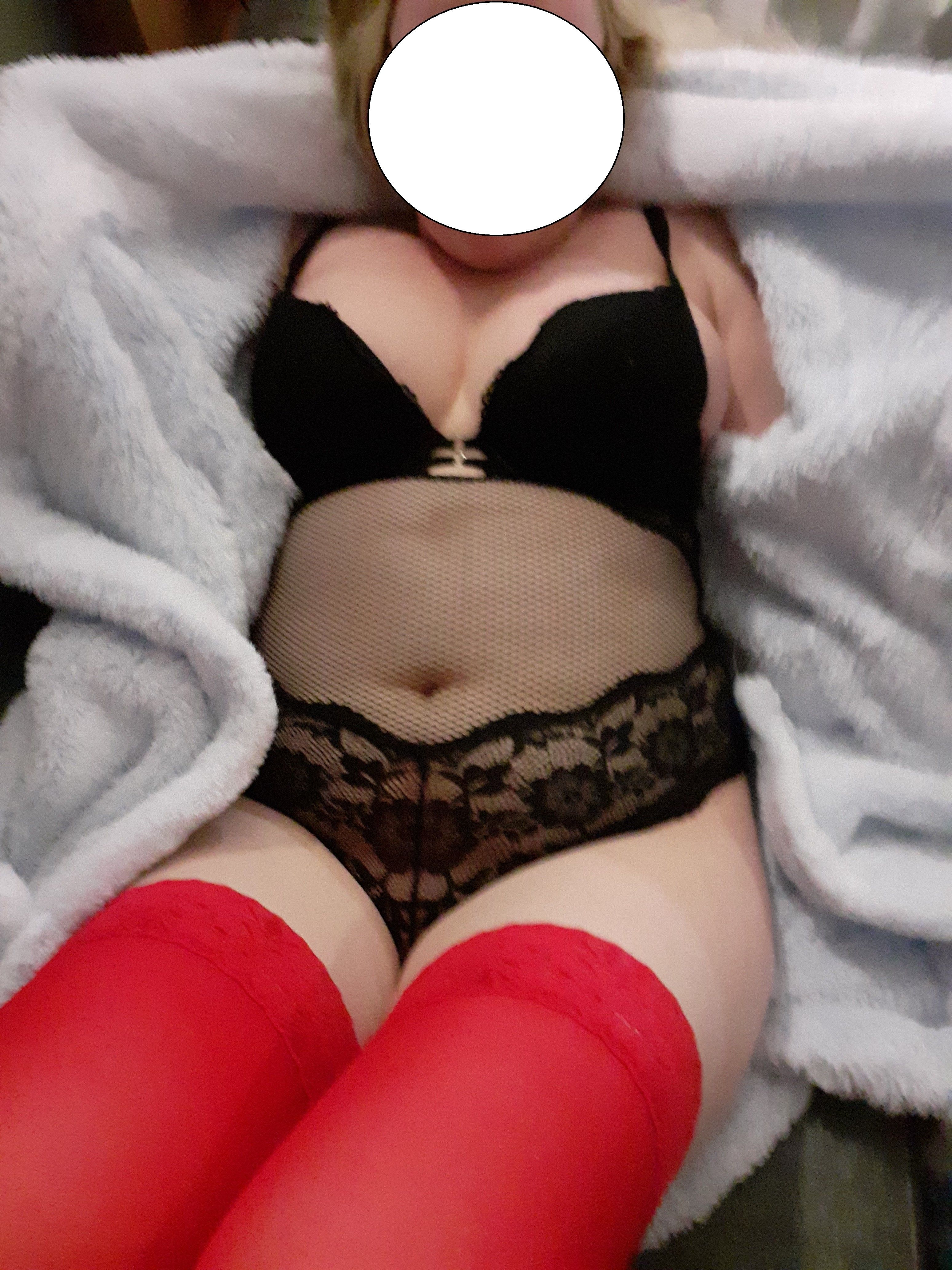 https://cdn.adultwork.com/gallery/G12/9070391.jpg