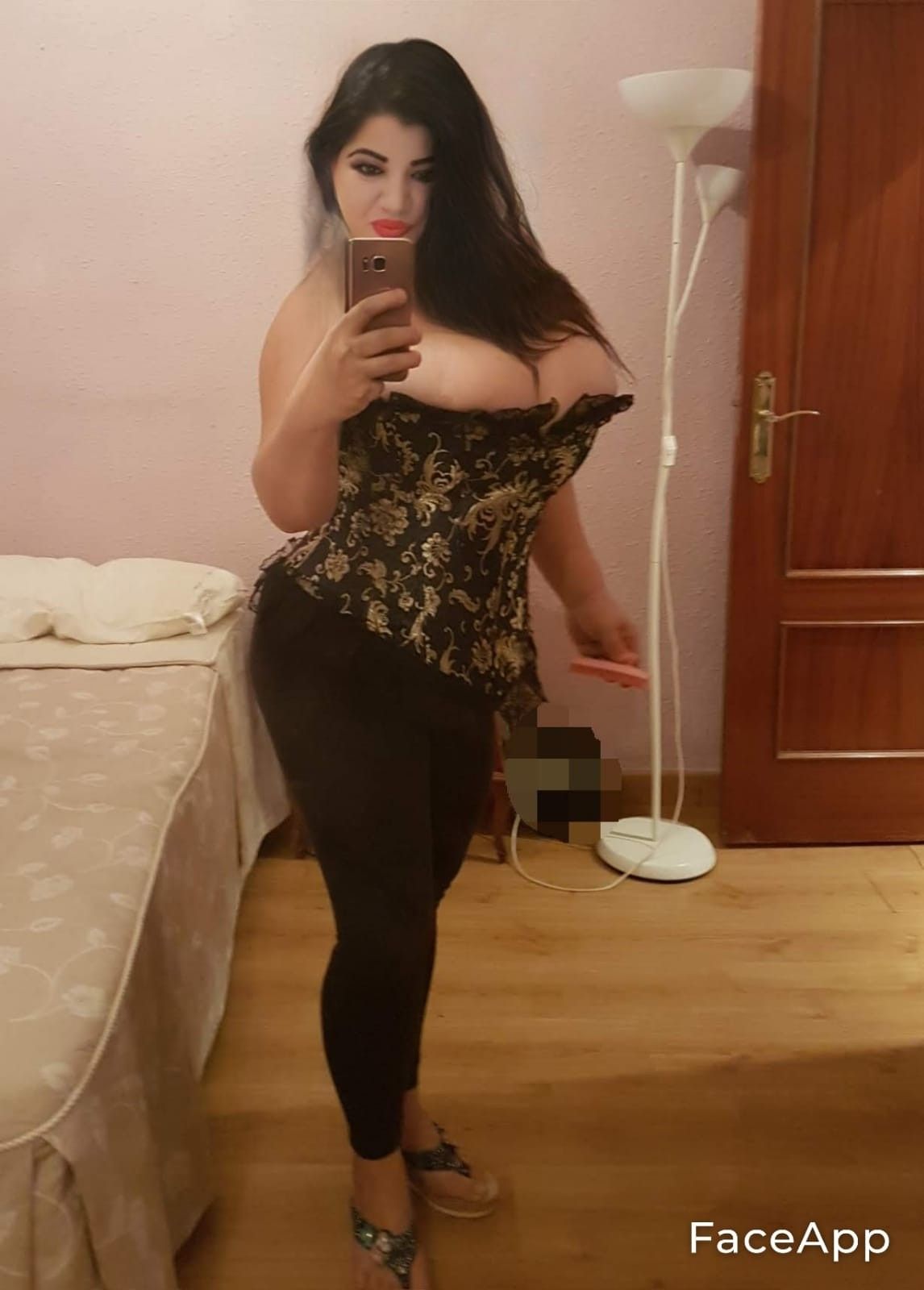 https://cdn.adultwork.com/gallery/G12/9071976.jpg