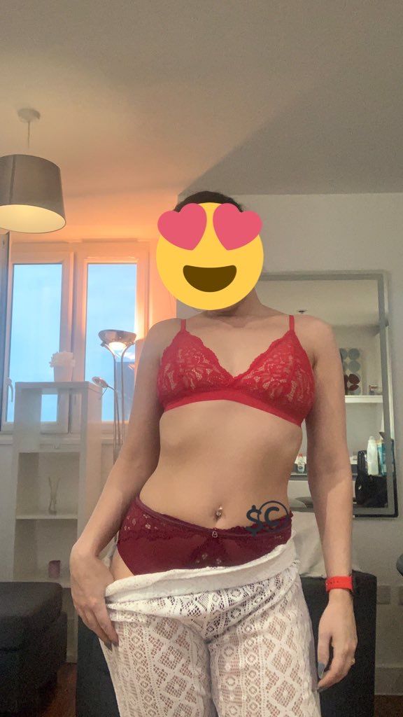 https://cdn.adultwork.com/gallery/G12/9074910.jpg