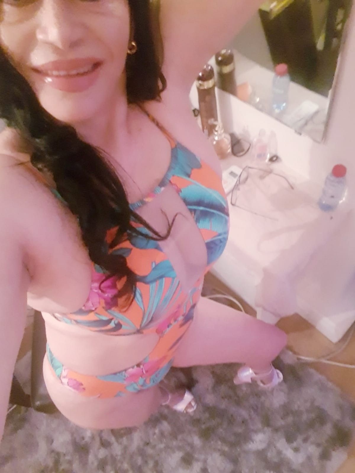 https://cdn.adultwork.com/gallery/G12/9079289.jpg