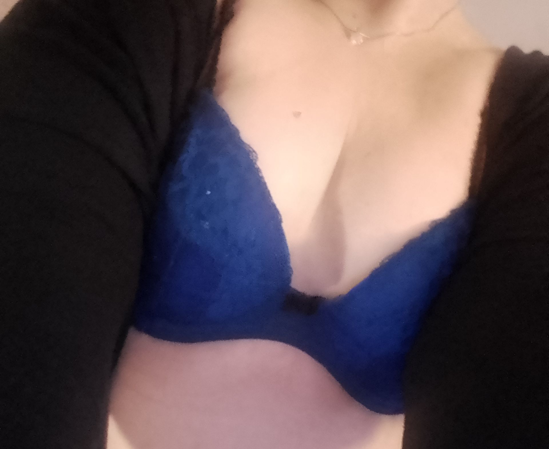 https://cdn.adultwork.com/gallery/G12/9079459.jpg