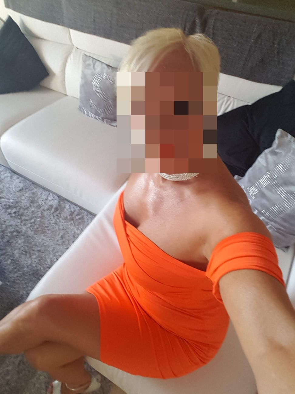 https://cdn.adultwork.com/gallery/G12/9083869.jpg