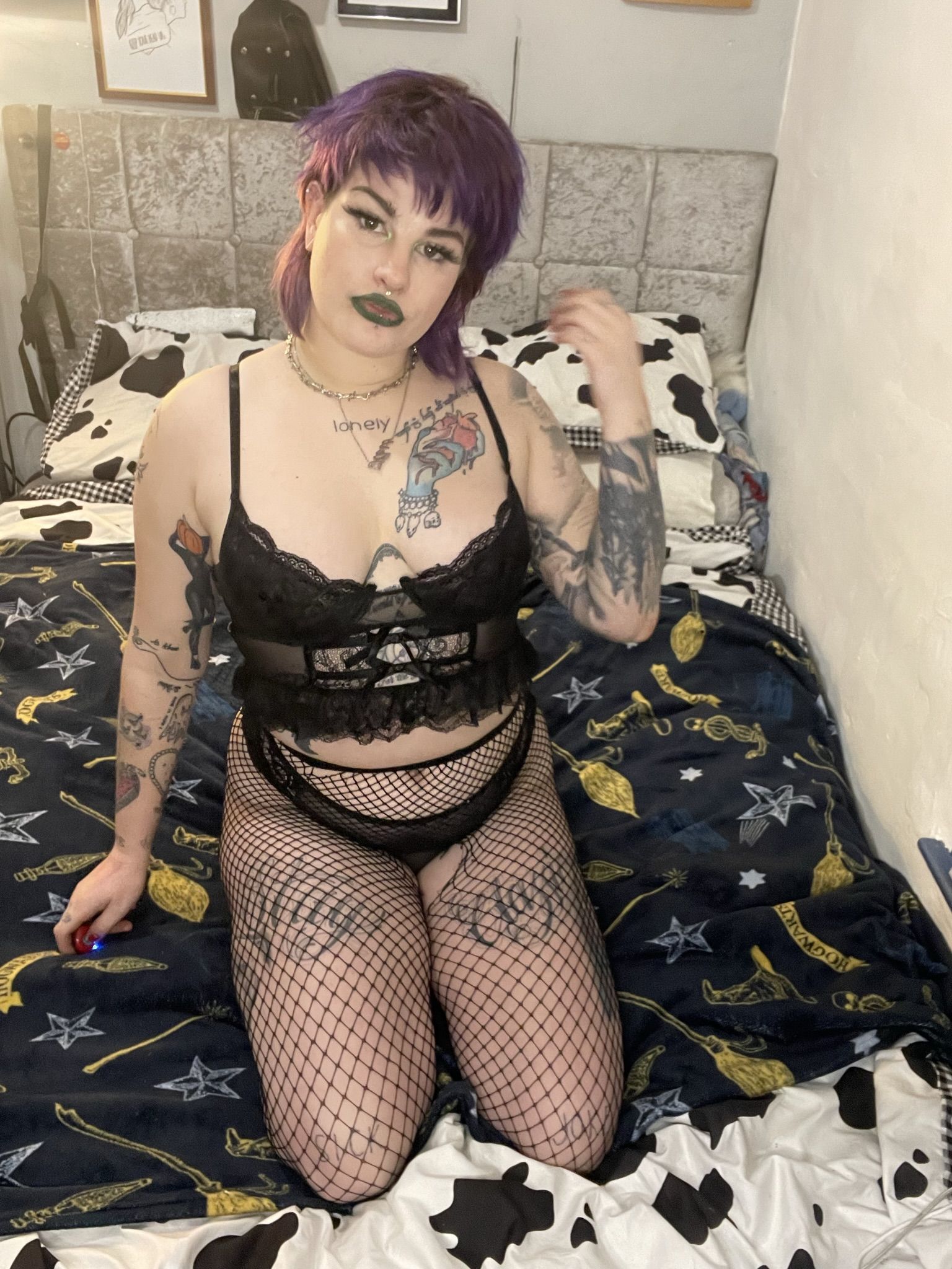 https://cdn.adultwork.com/gallery/G12/9084686.jpg