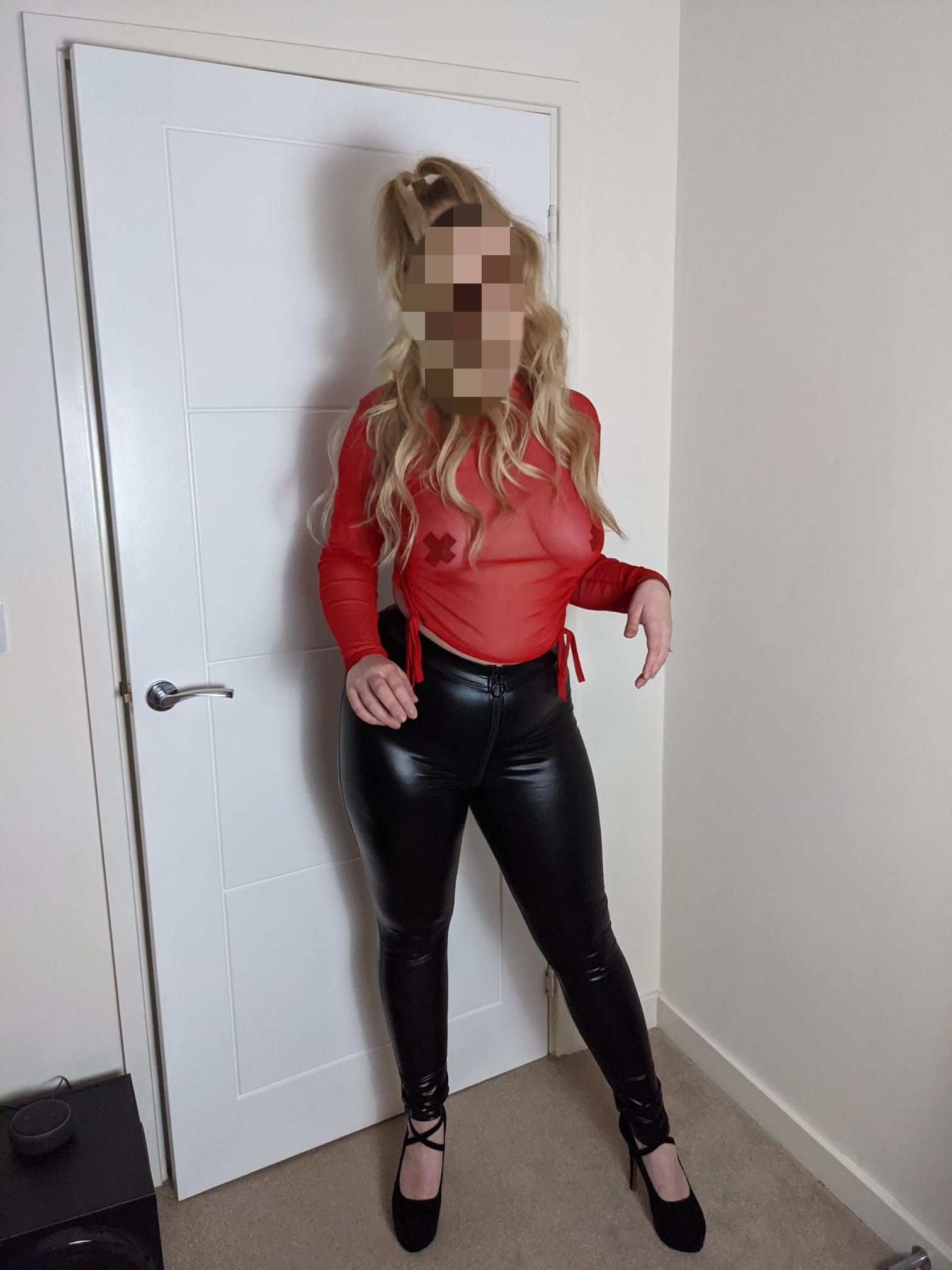 https://cdn.adultwork.com/gallery/G12/9085075.jpg