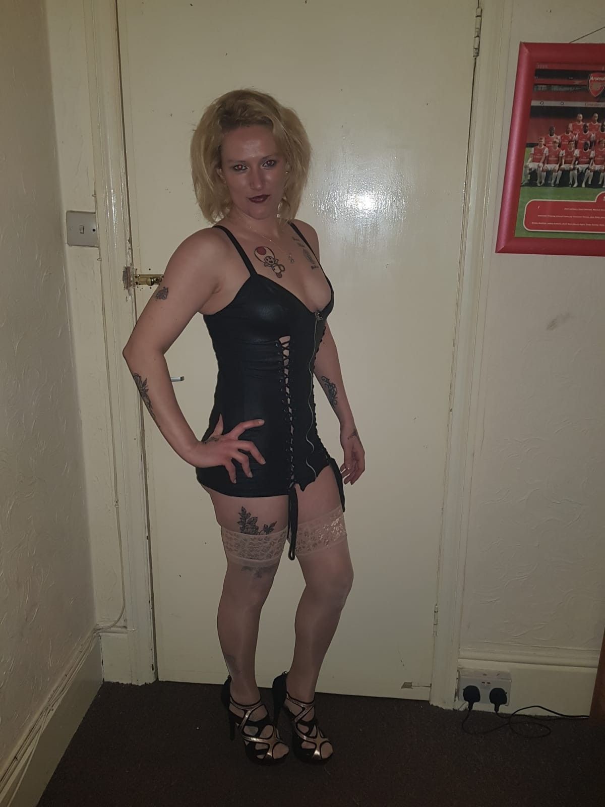 https://cdn.adultwork.com/gallery/G12/9085523.jpg