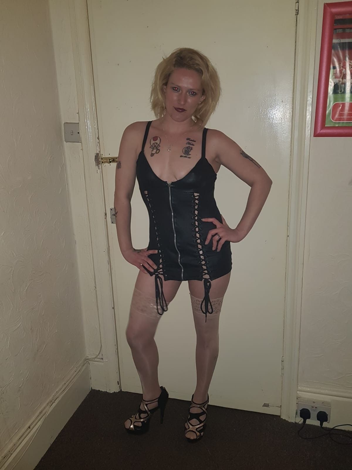 https://cdn.adultwork.com/gallery/G12/9085524.jpg