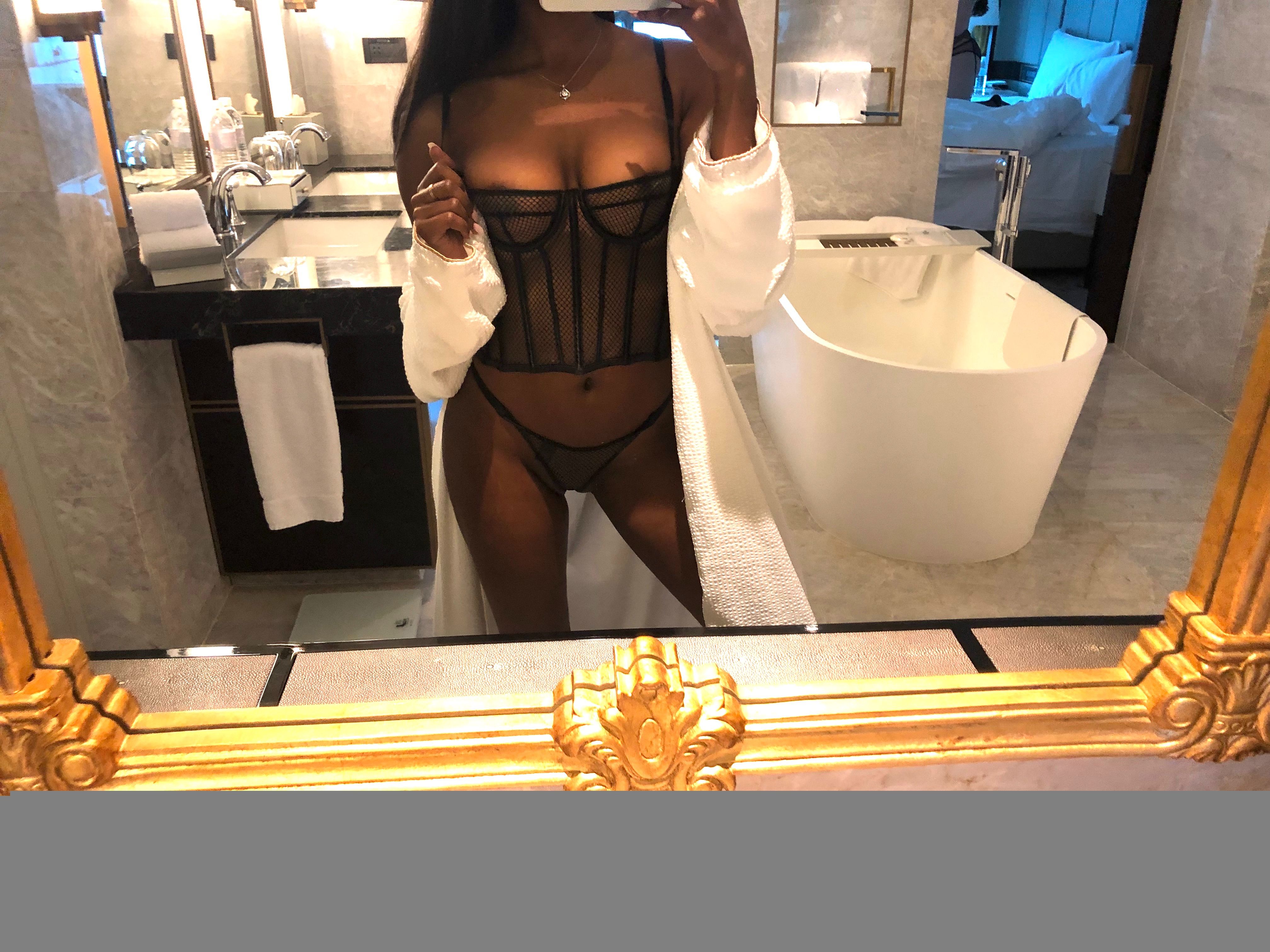 https://cdn.adultwork.com/gallery/G12/9090075.jpg