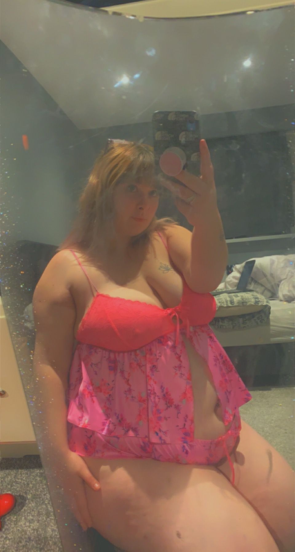 https://cdn.adultwork.com/gallery/G12/9090911.jpg