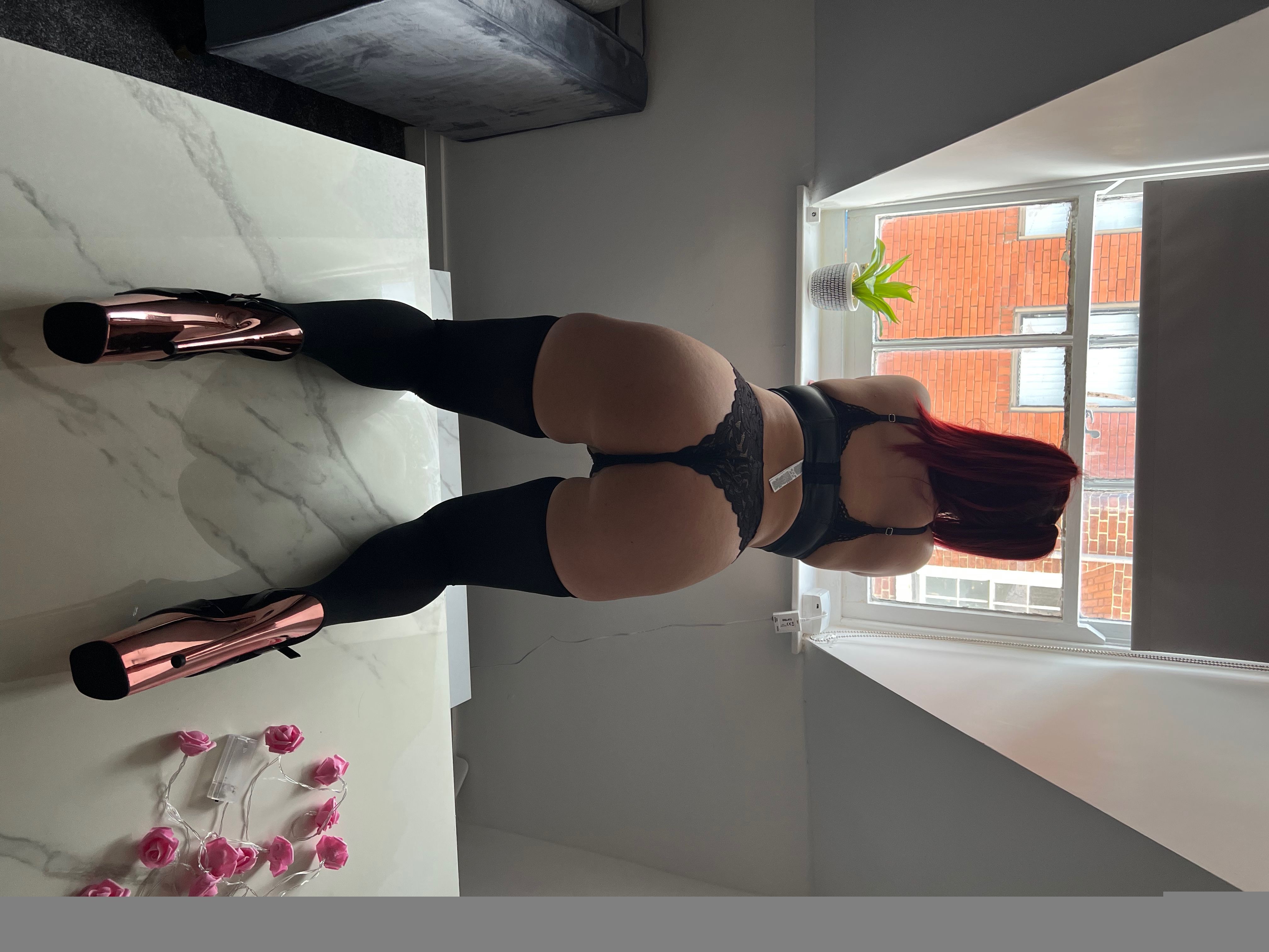 https://cdn.adultwork.com/gallery/G12/9091542.jpg