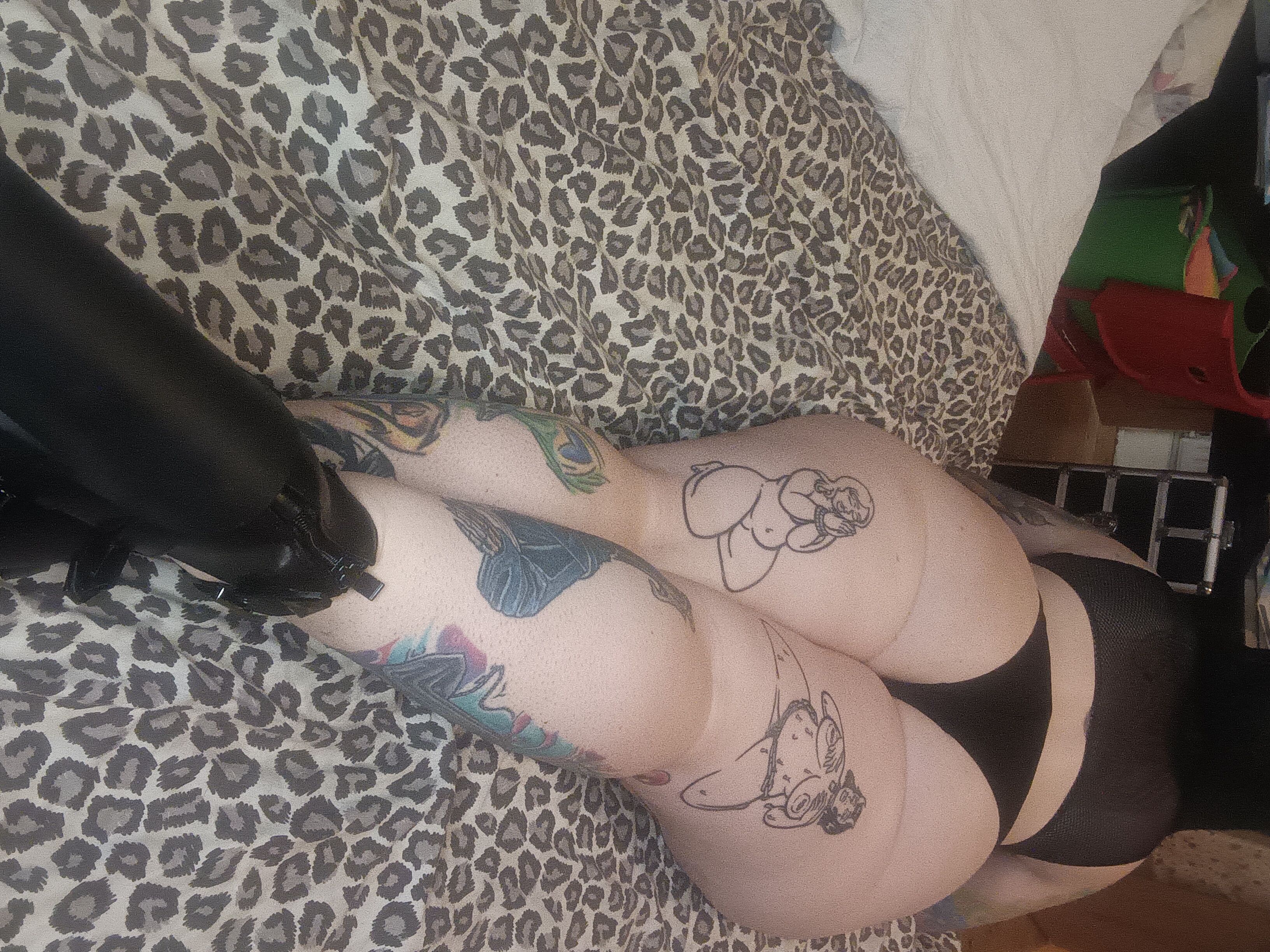 https://cdn.adultwork.com/gallery/G12/9093859.jpg