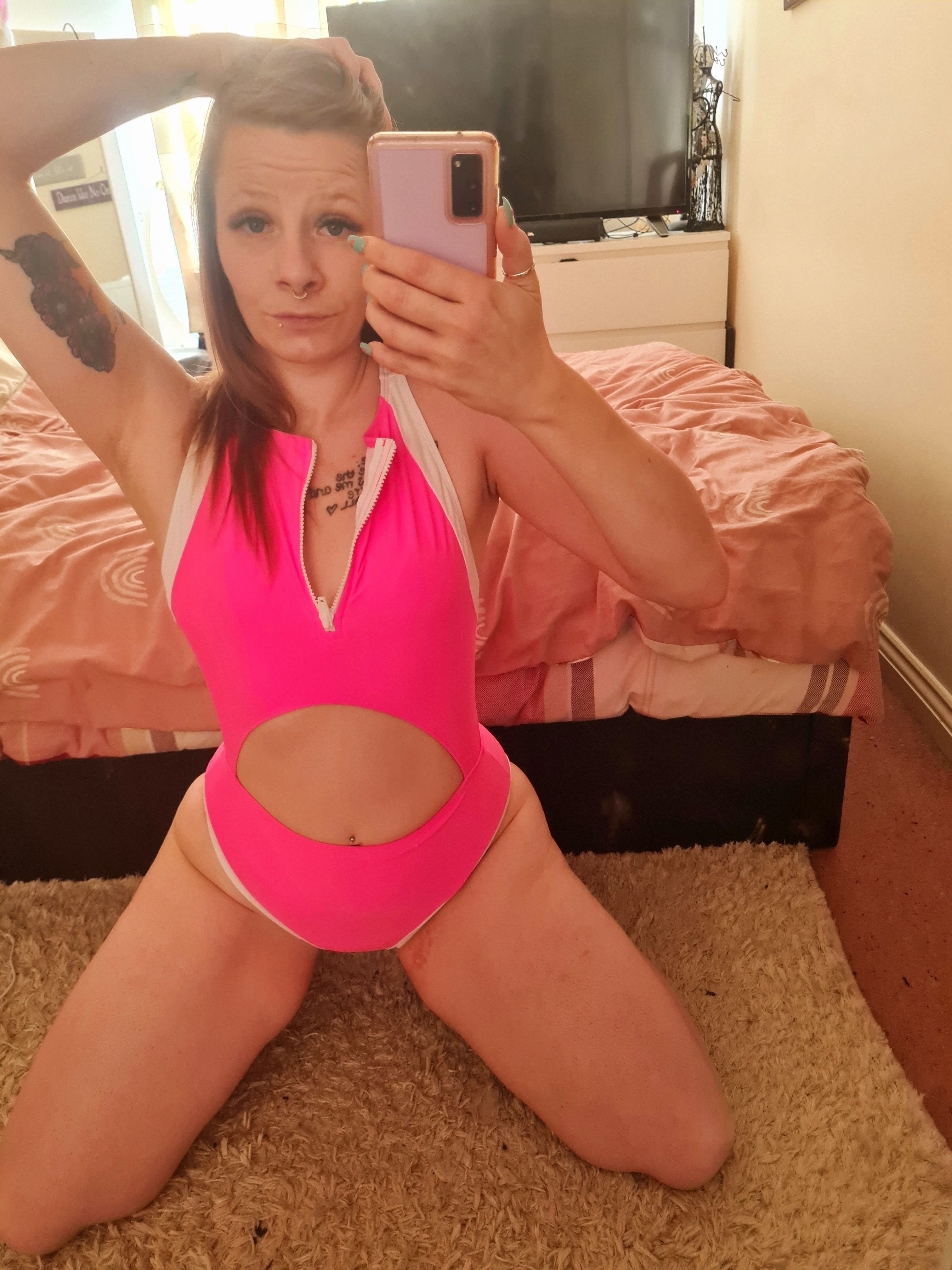 https://cdn.adultwork.com/gallery/G12/9097843.jpg