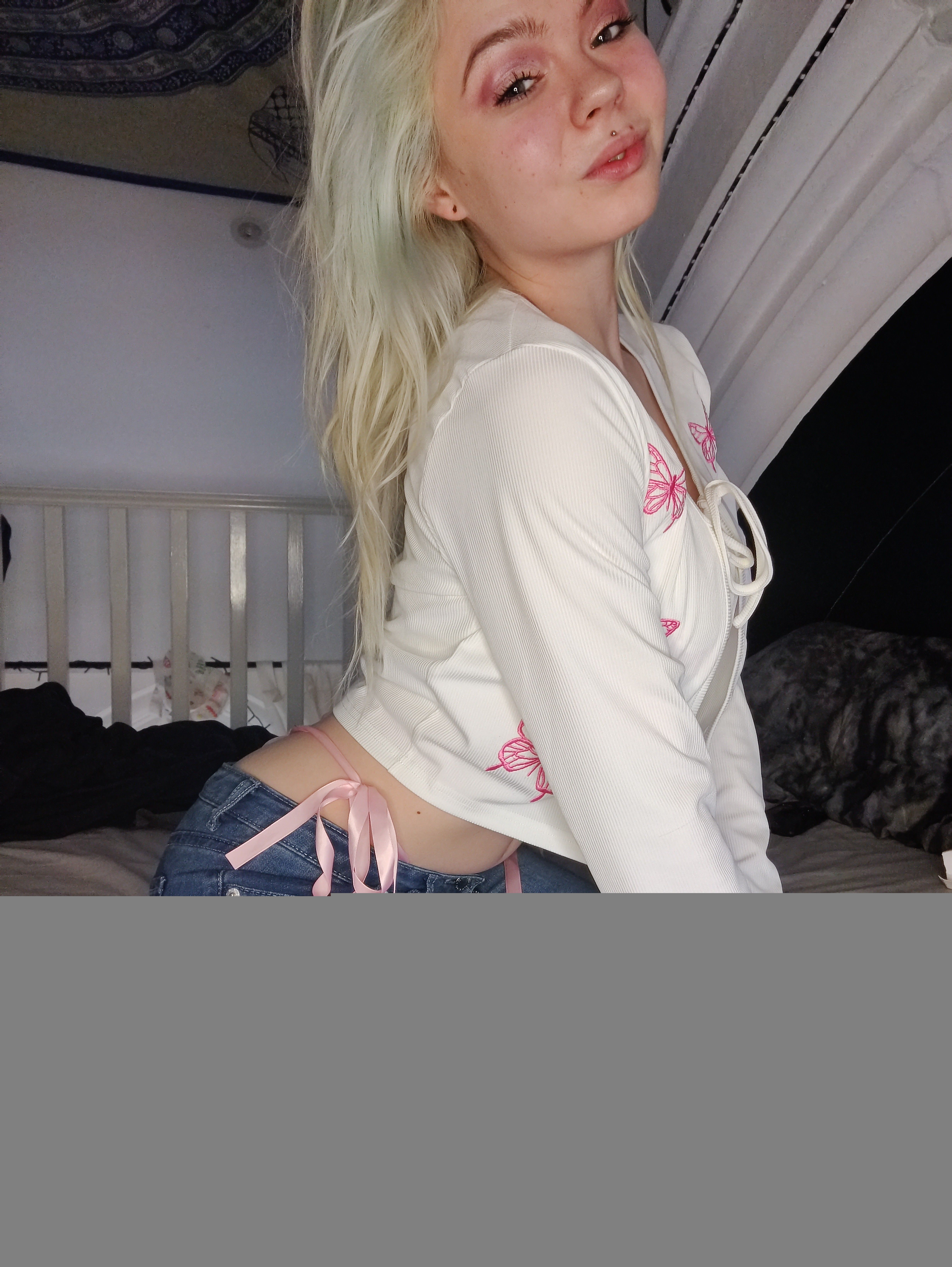 https://cdn.adultwork.com/gallery/G12/9098361.jpg