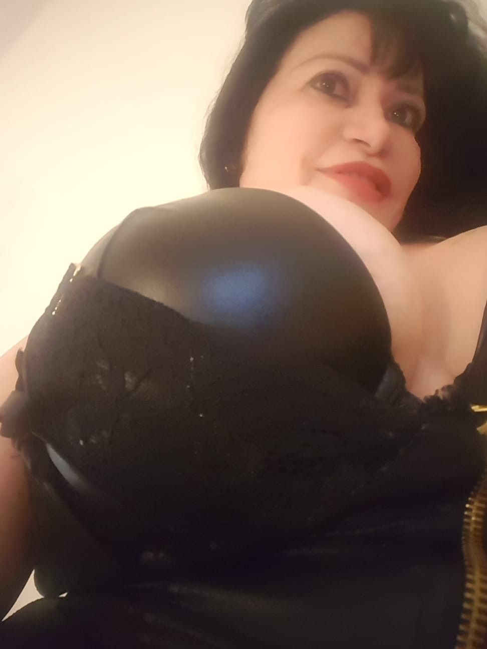 https://cdn.adultwork.com/gallery/G12/9099387.jpg