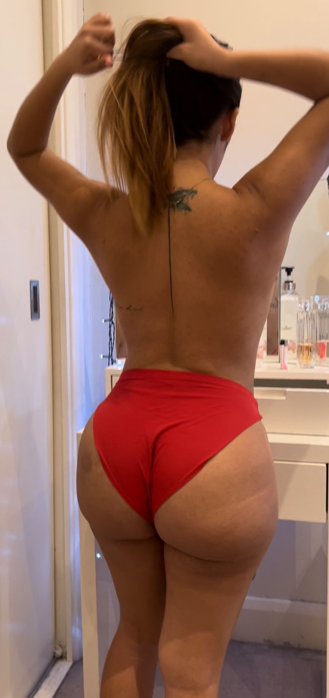 https://cdn.adultwork.com/gallery/G12/9100751.jpg