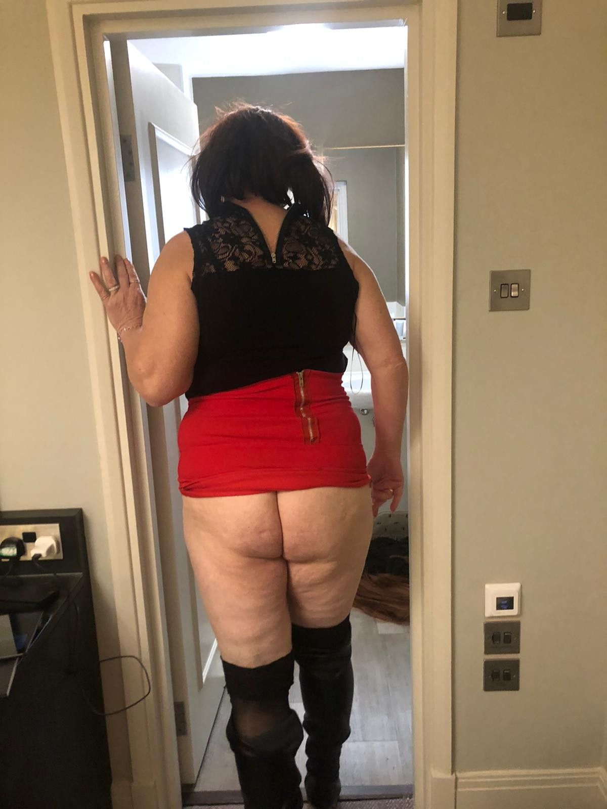 https://cdn.adultwork.com/gallery/G12/9103585.jpg