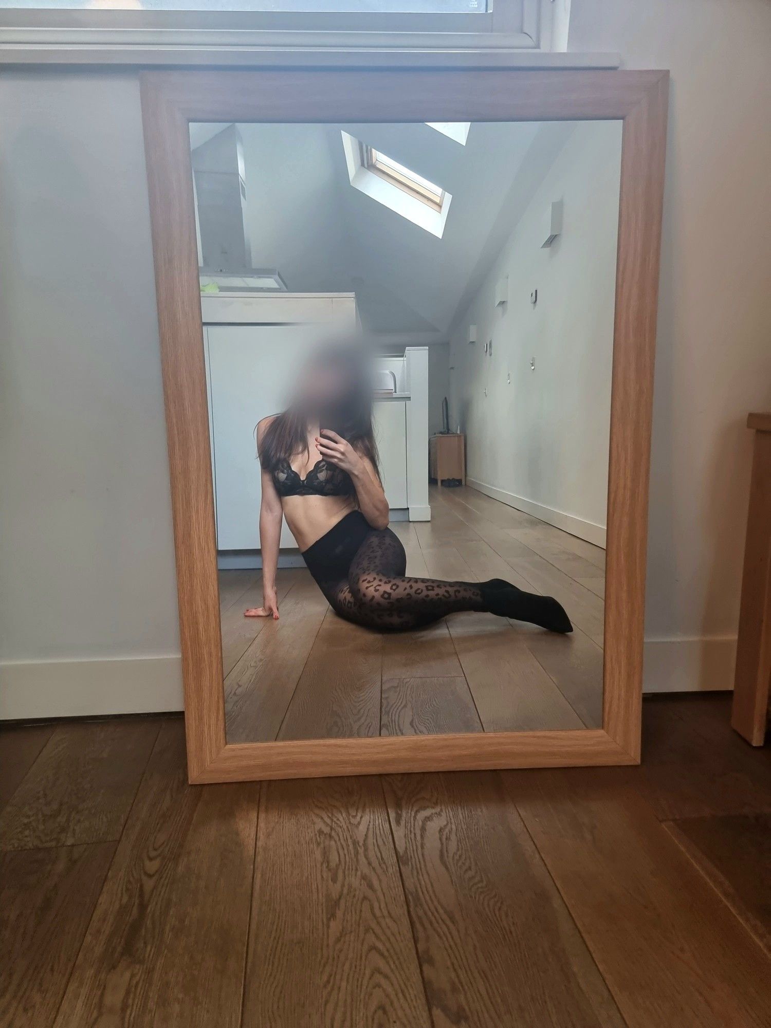 https://cdn.adultwork.com/gallery/G12/9115067.jpg