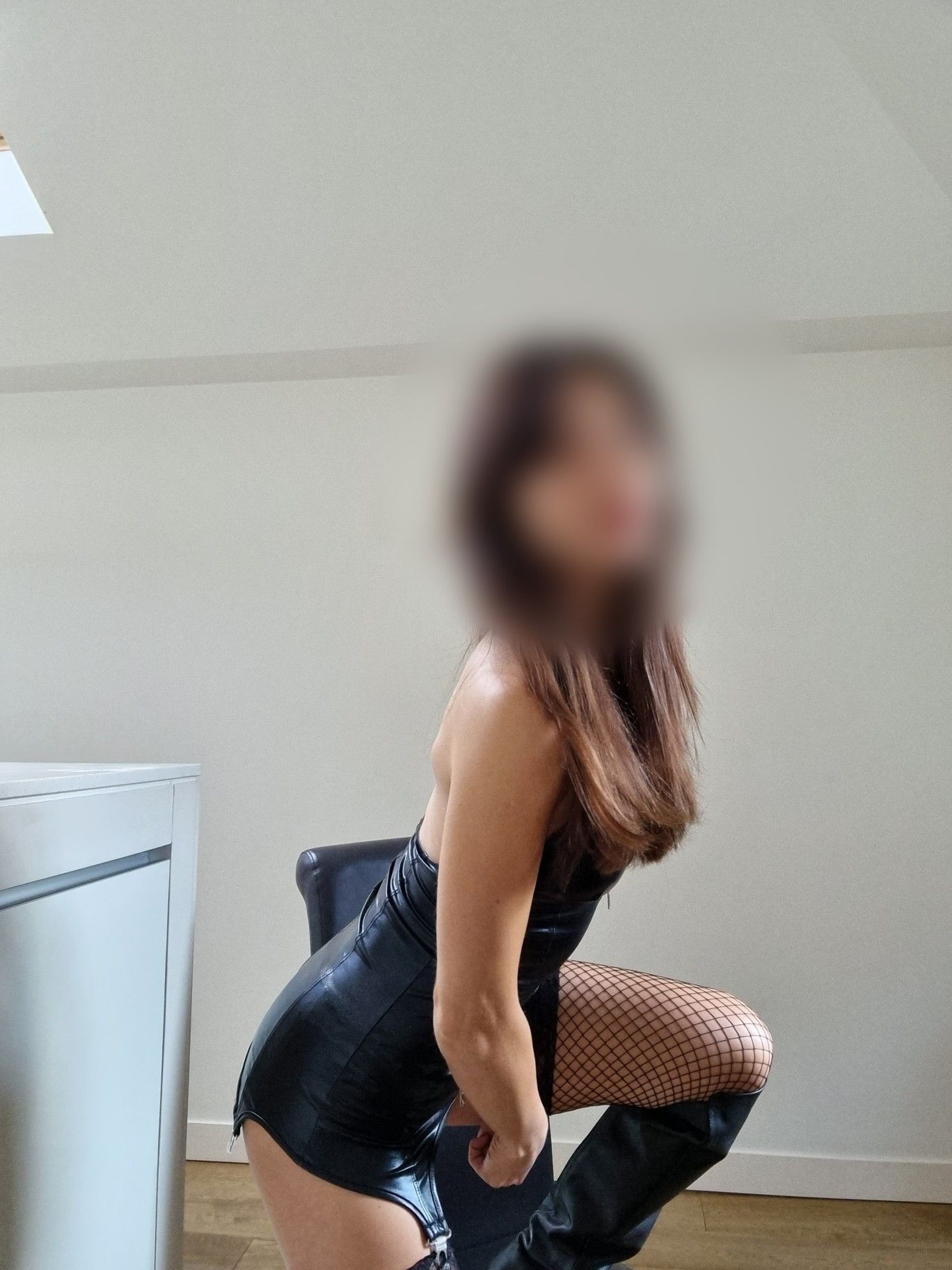 https://cdn.adultwork.com/gallery/G12/9115074.jpg