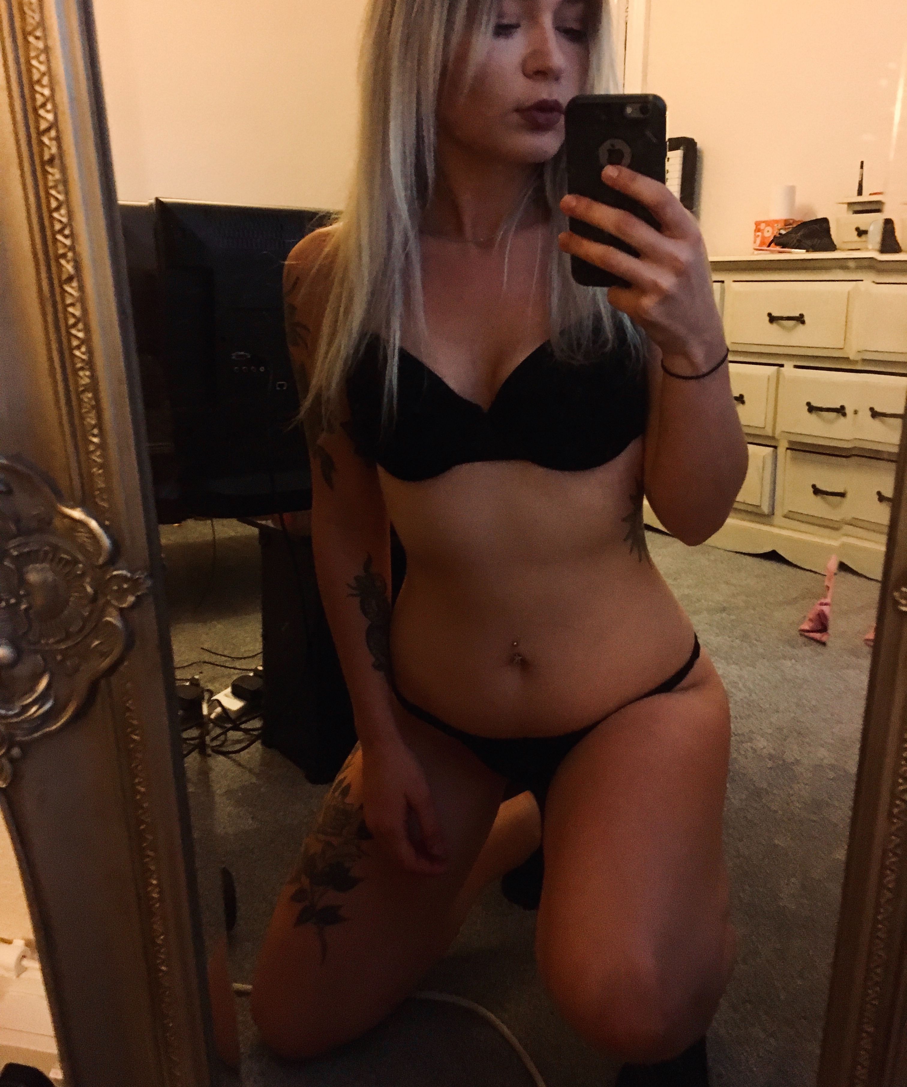 https://cdn.adultwork.com/gallery/G12/9115856.jpg