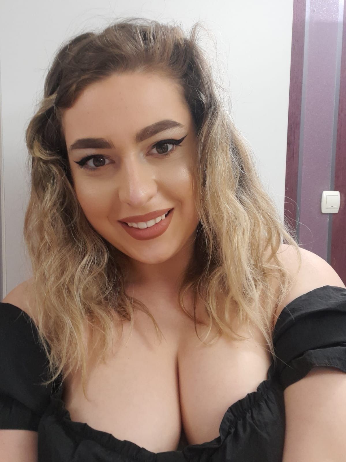 https://cdn.adultwork.com/gallery/G12/9120214.jpg