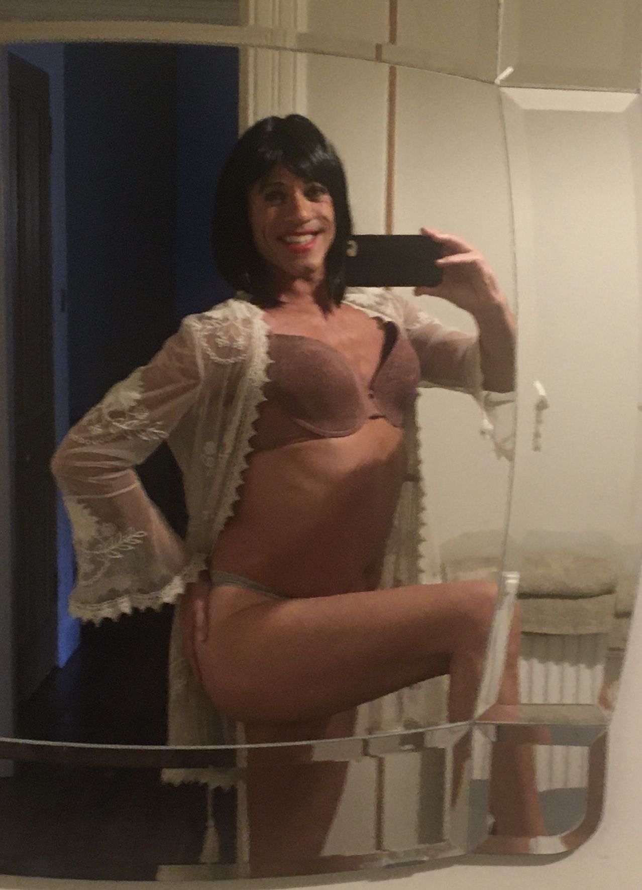 https://cdn.adultwork.com/gallery/G12/9121777.jpg