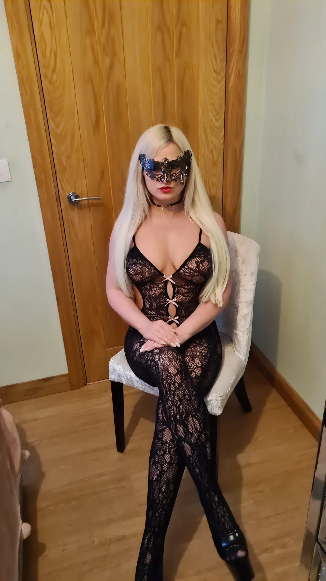 https://cdn.adultwork.com/gallery/G12/9121842.jpg