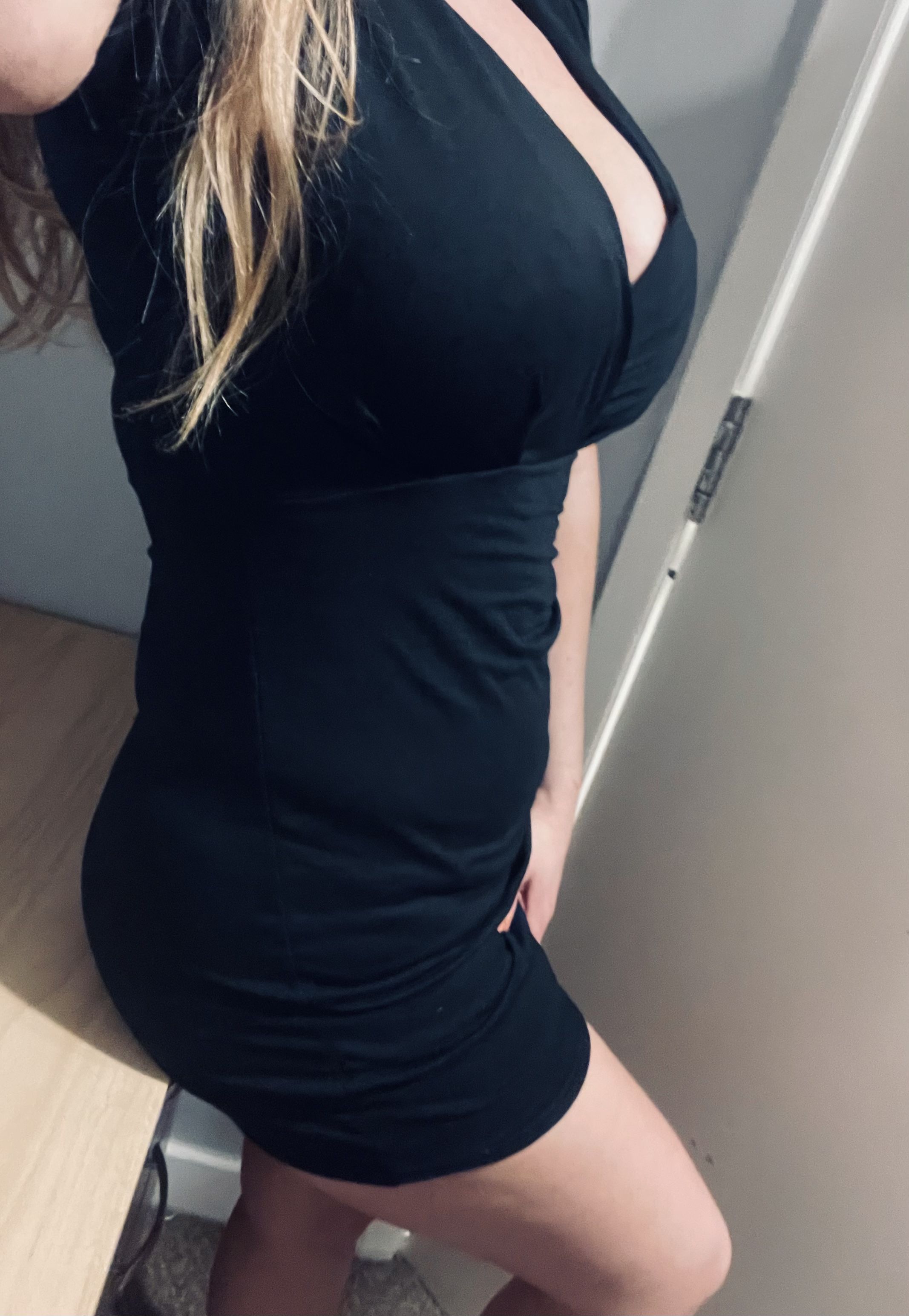 https://cdn.adultwork.com/gallery/G12/9129188.jpg