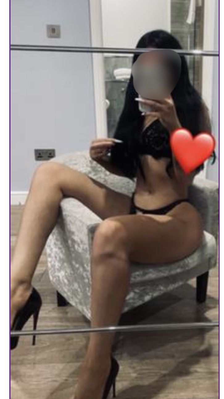 https://cdn.adultwork.com/gallery/G12/9129918.jpg