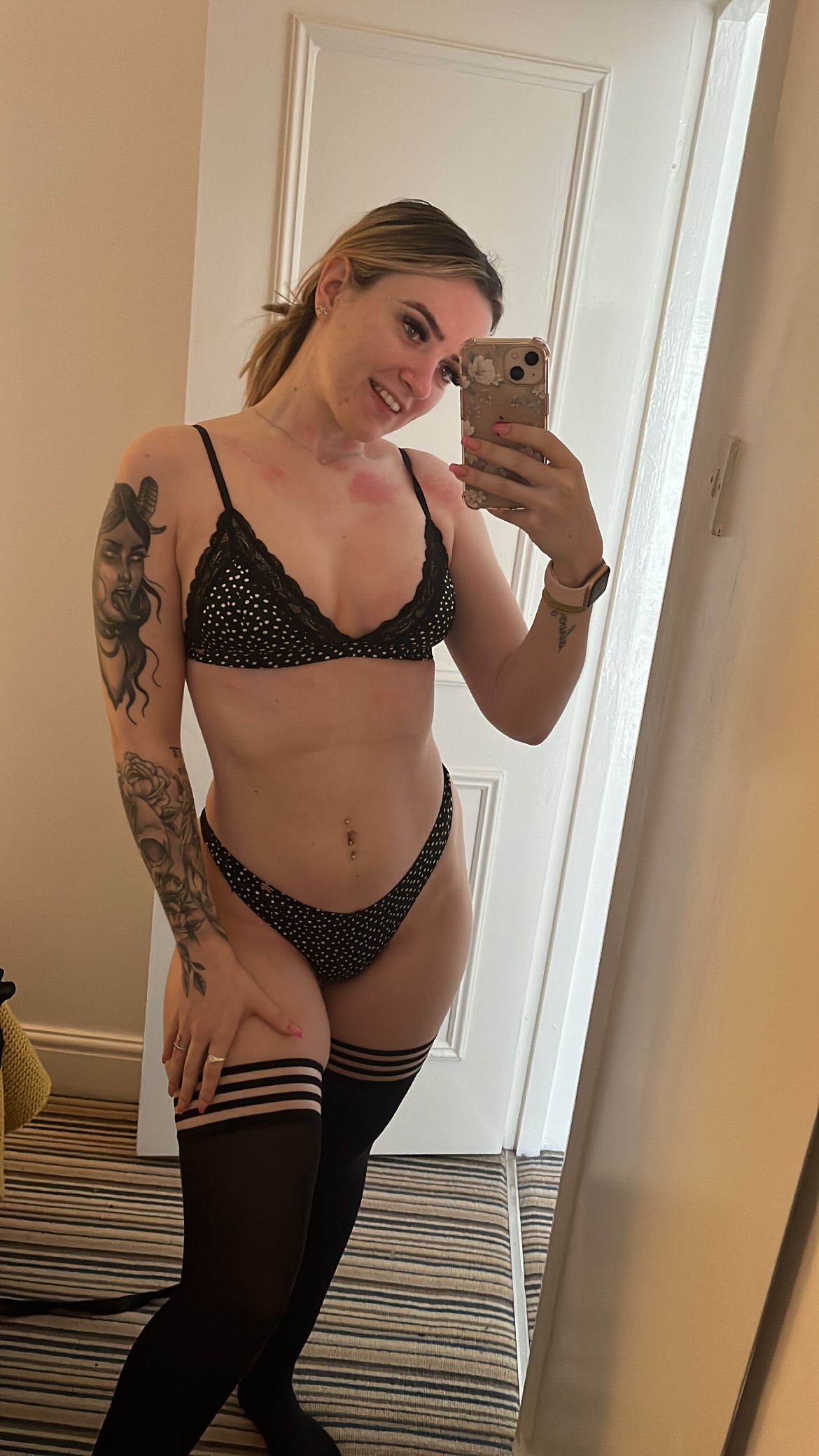 https://cdn.adultwork.com/gallery/G13/9132590.jpg