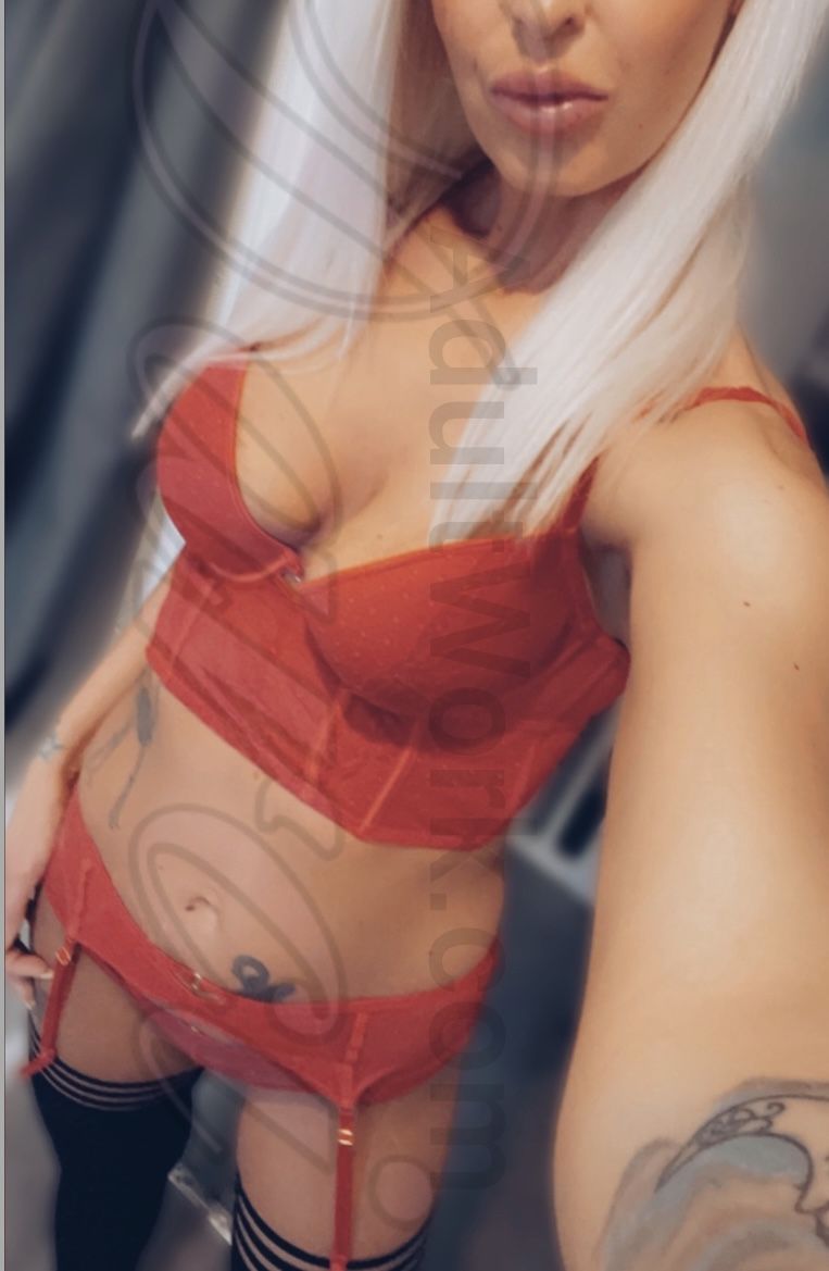 https://cdn.adultwork.com/gallery/G13/9152427.jpg