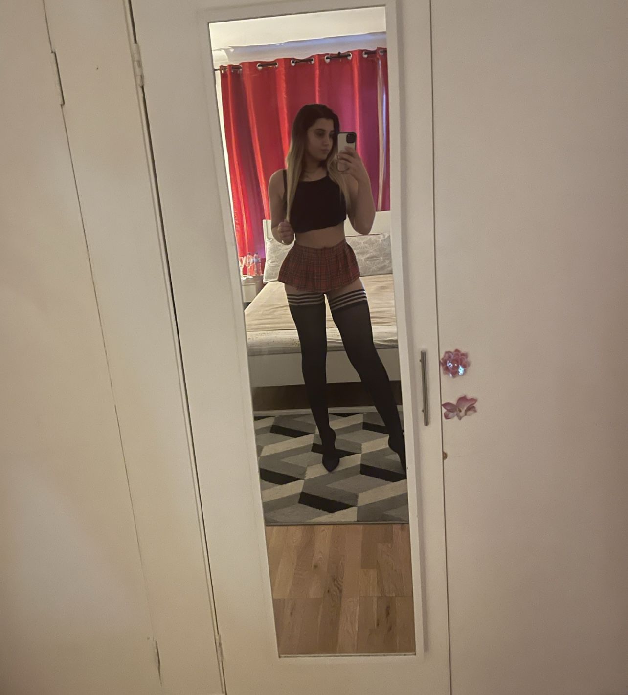 https://cdn.adultwork.com/gallery/G13/9189905.jpg