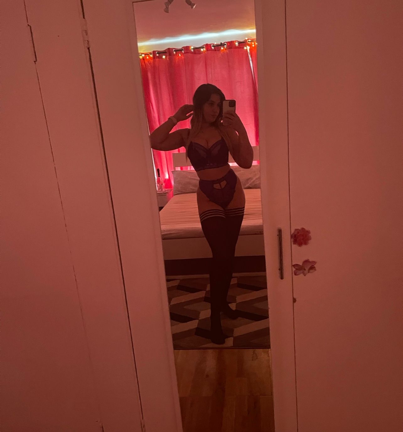 https://cdn.adultwork.com/gallery/G13/9189984.jpg