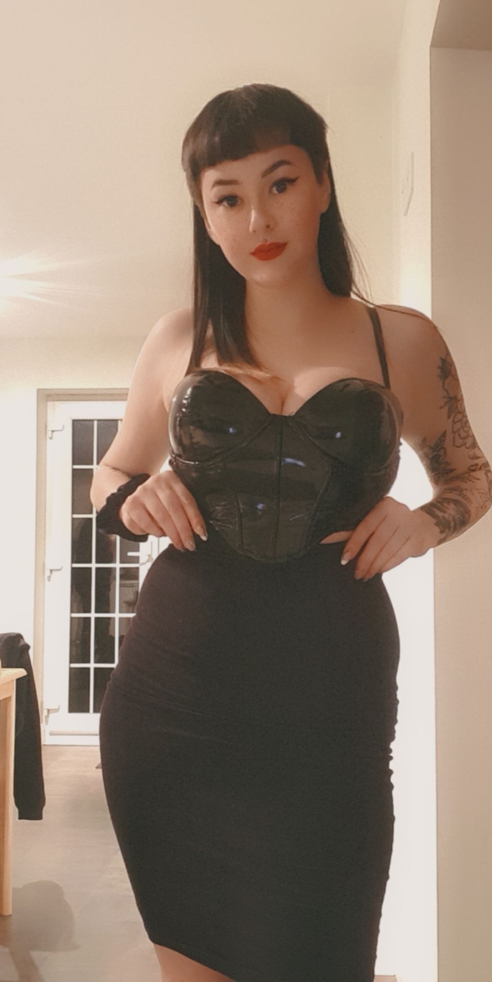 https://cdn.adultwork.com/gallery/G13/9193133.jpg