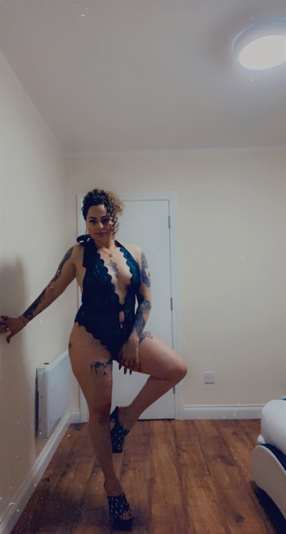 https://cdn.adultwork.com/gallery/G13/9205898.jpg