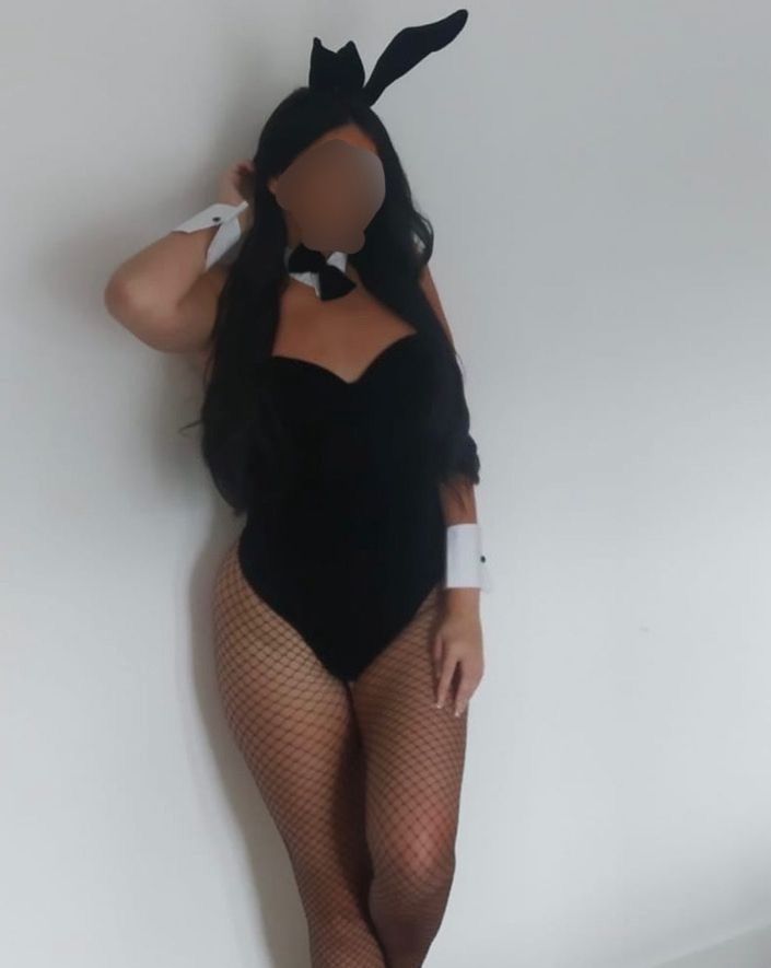 https://cdn.adultwork.com/gallery/G13/9230243.jpg