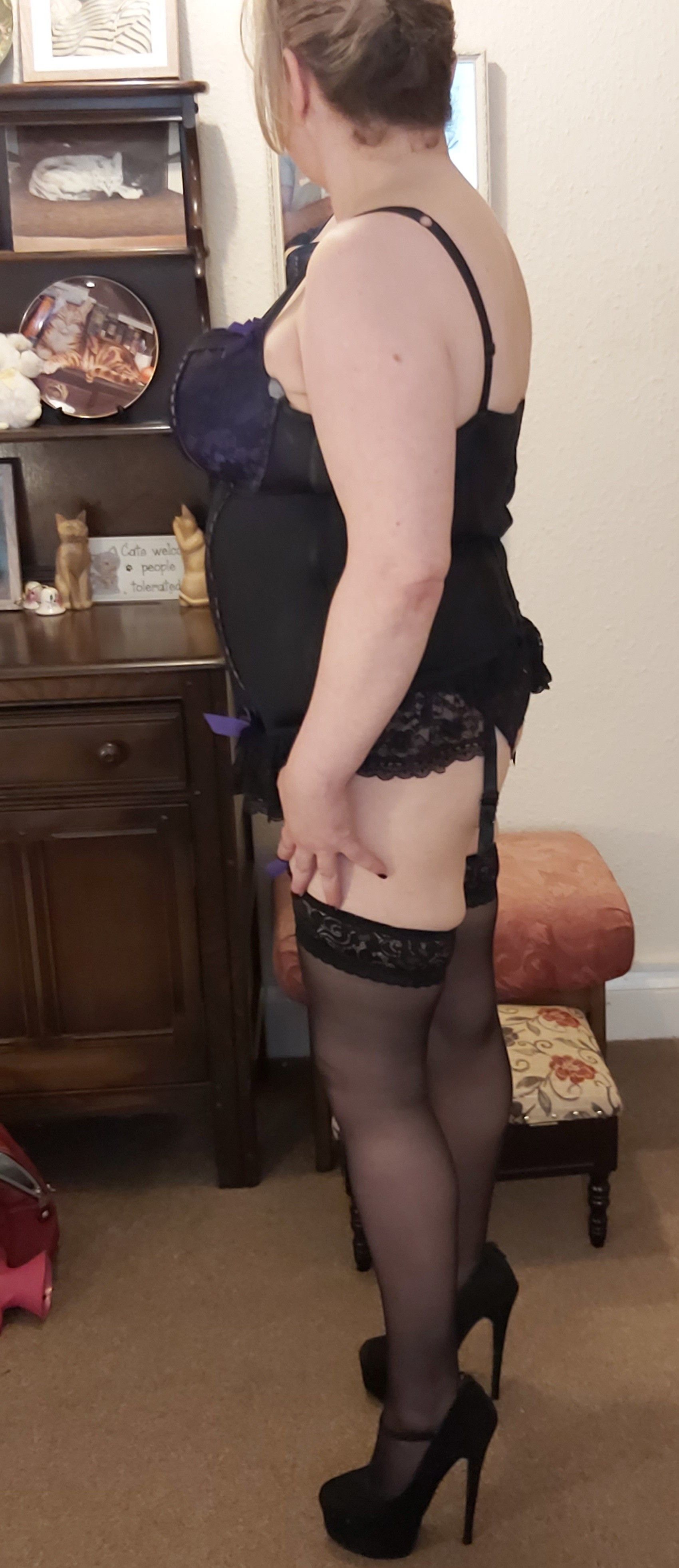 https://cdn.adultwork.com/gallery/G13/9230338.jpg