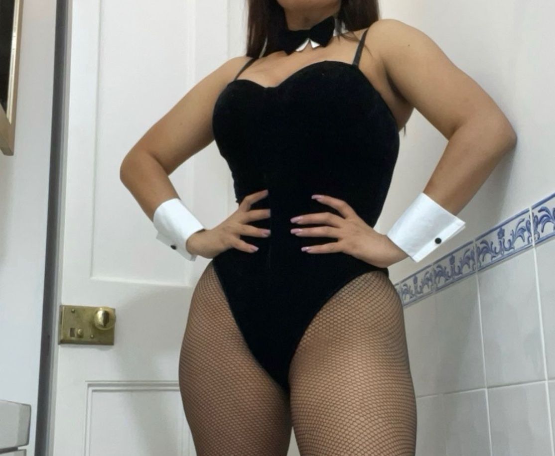 https://cdn.adultwork.com/gallery/G13/9301742.jpg