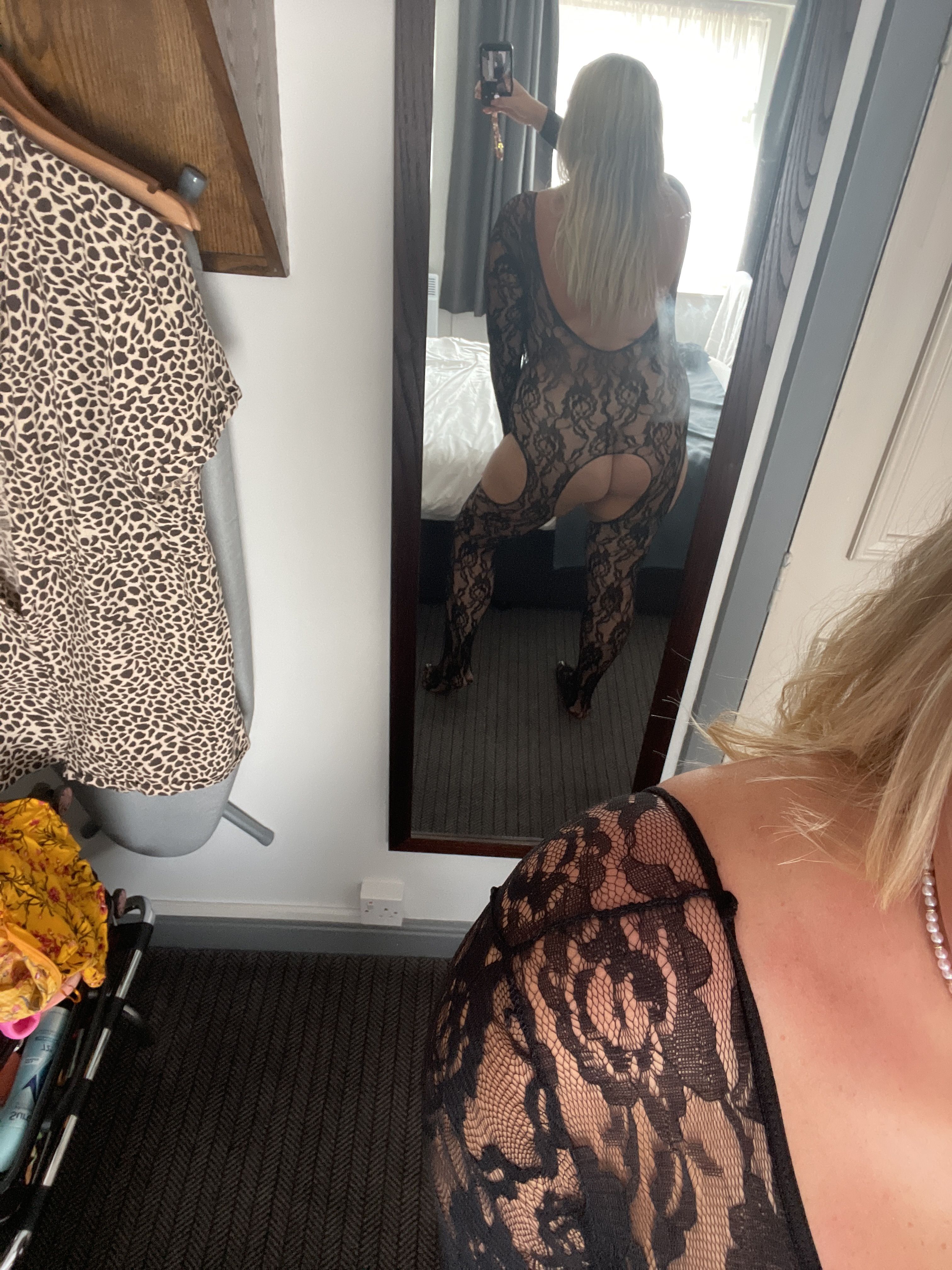 https://cdn.adultwork.com/gallery/G13/9403745.jpg