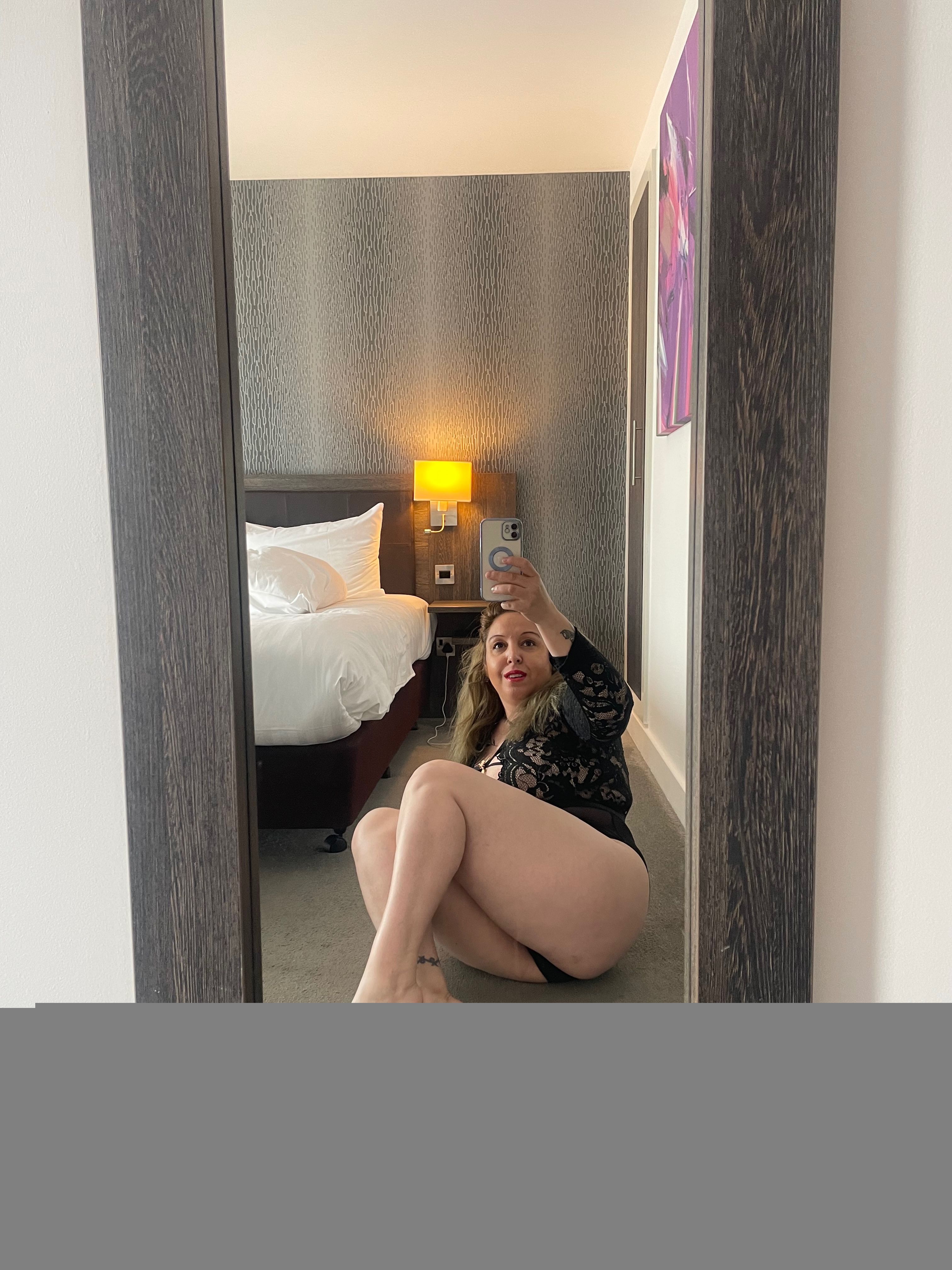 https://cdn.adultwork.com/gallery/G13/9403982.jpg