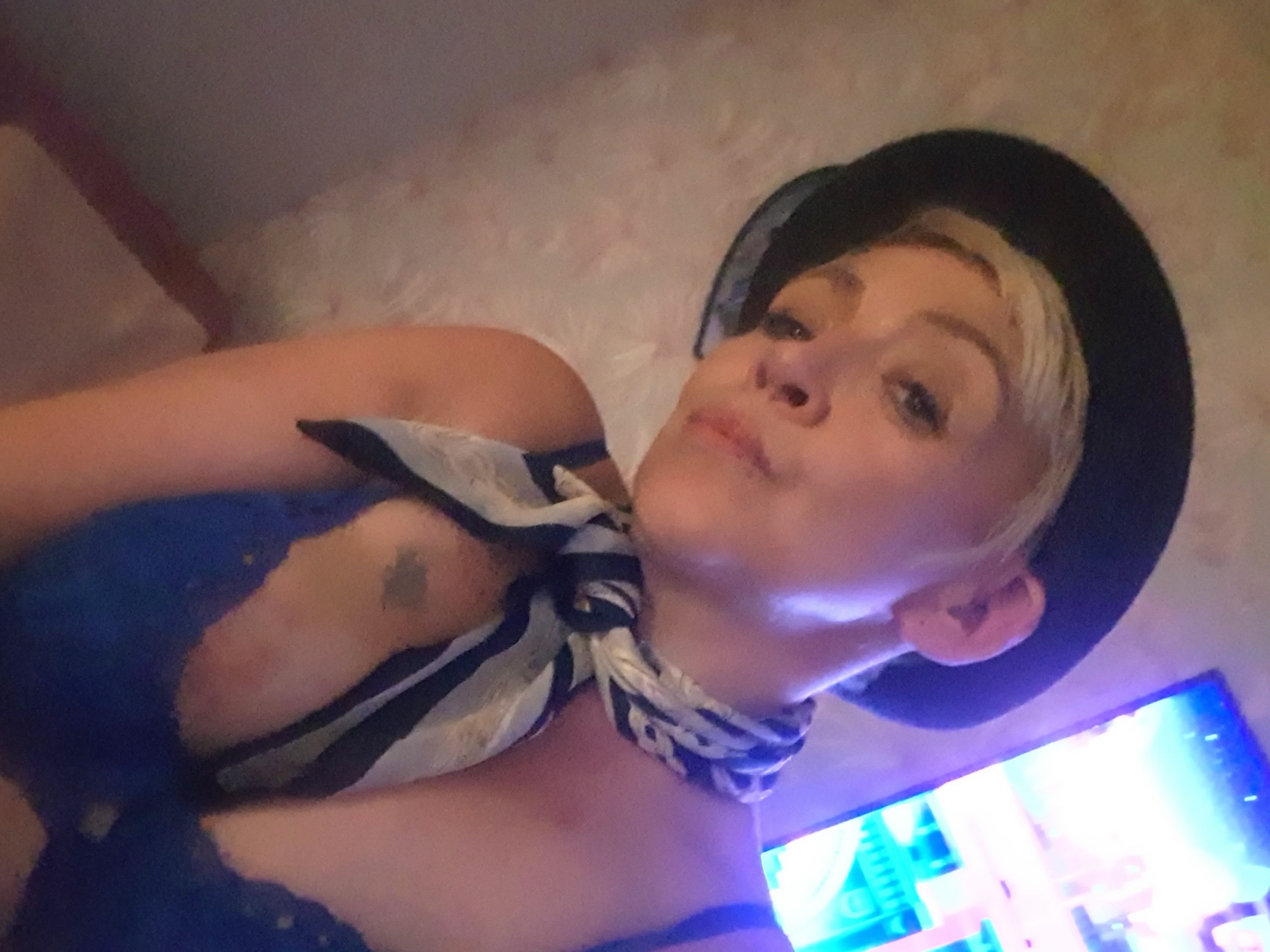 https://cdn.adultwork.com/gallery/G13/9421093.jpg