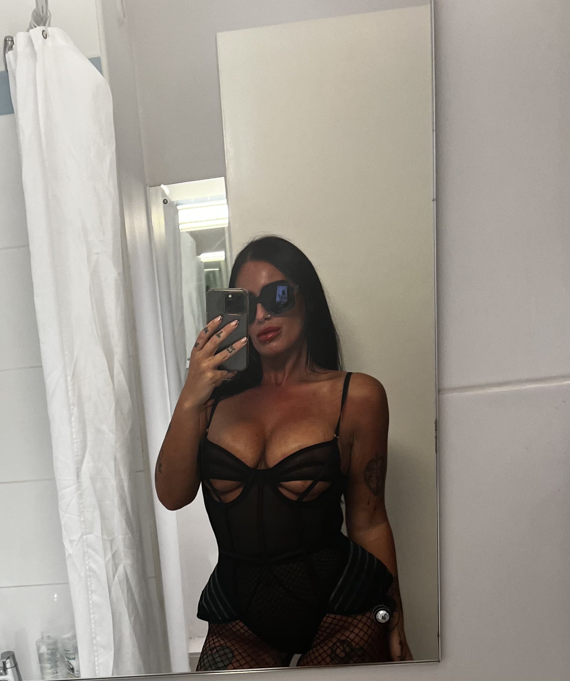 https://cdn.adultwork.com/gallery/G13/9421182.jpg