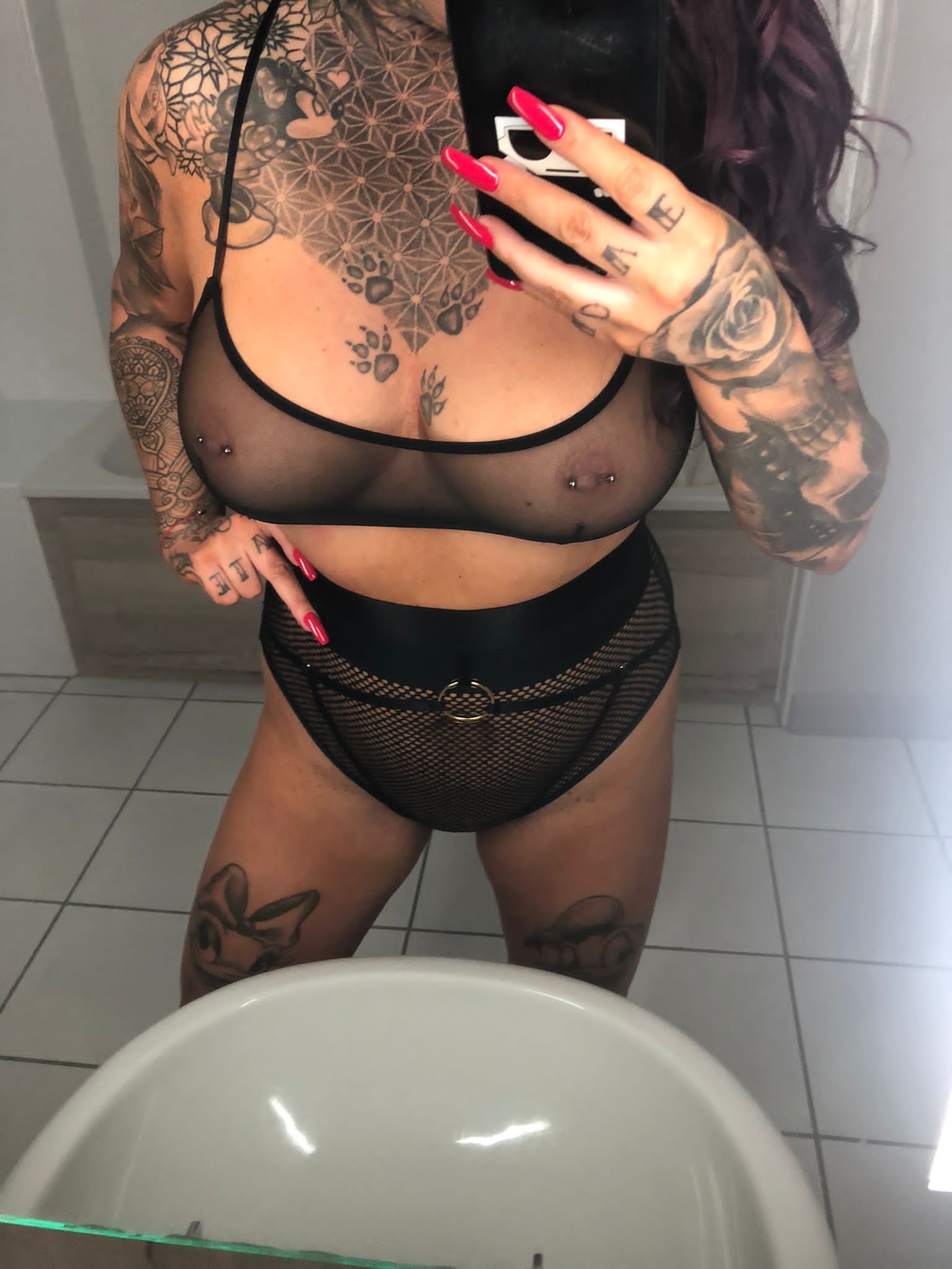 https://cdn.adultwork.com/gallery/G13/9421854.jpg