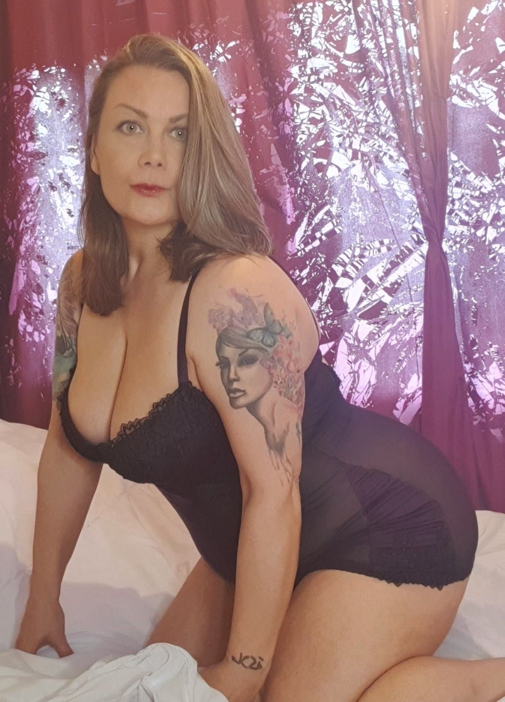 https://cdn.adultwork.com/gallery/G13/9700875.jpg