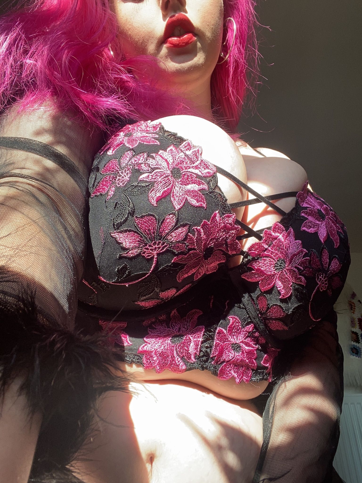 https://cdn.adultwork.com/gallery/G13/9706700.jpg