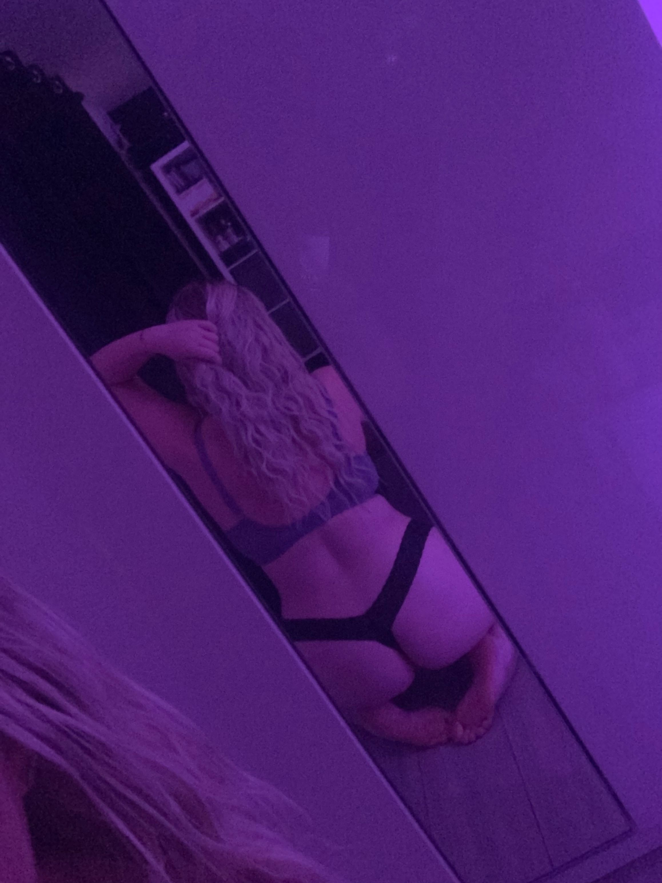 https://cdn.adultwork.com/gallery/G13/9709560.jpg